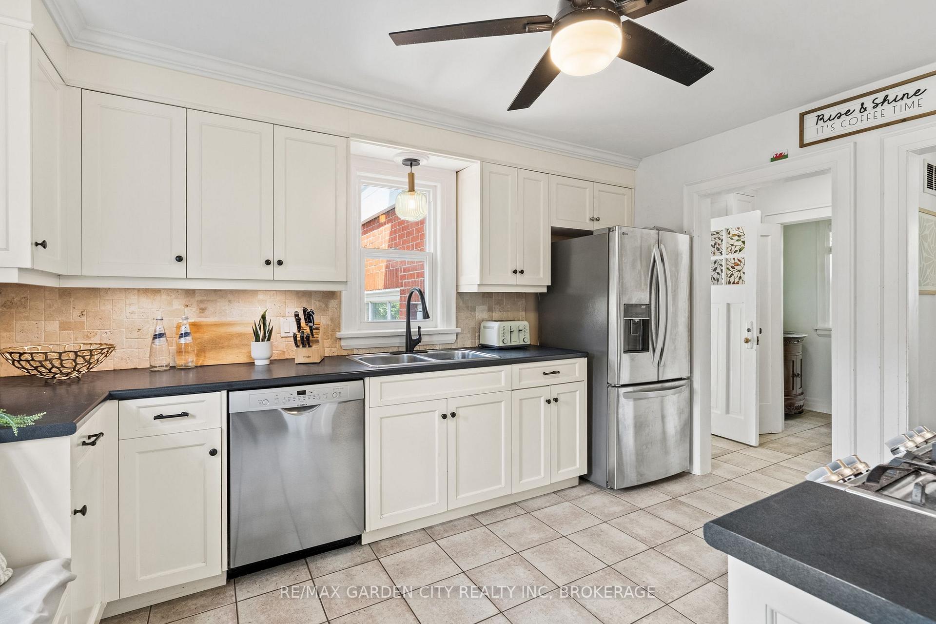 Photo 18 of 6751 Barker Street, Niagara Falls, Dorchester — HOMEH