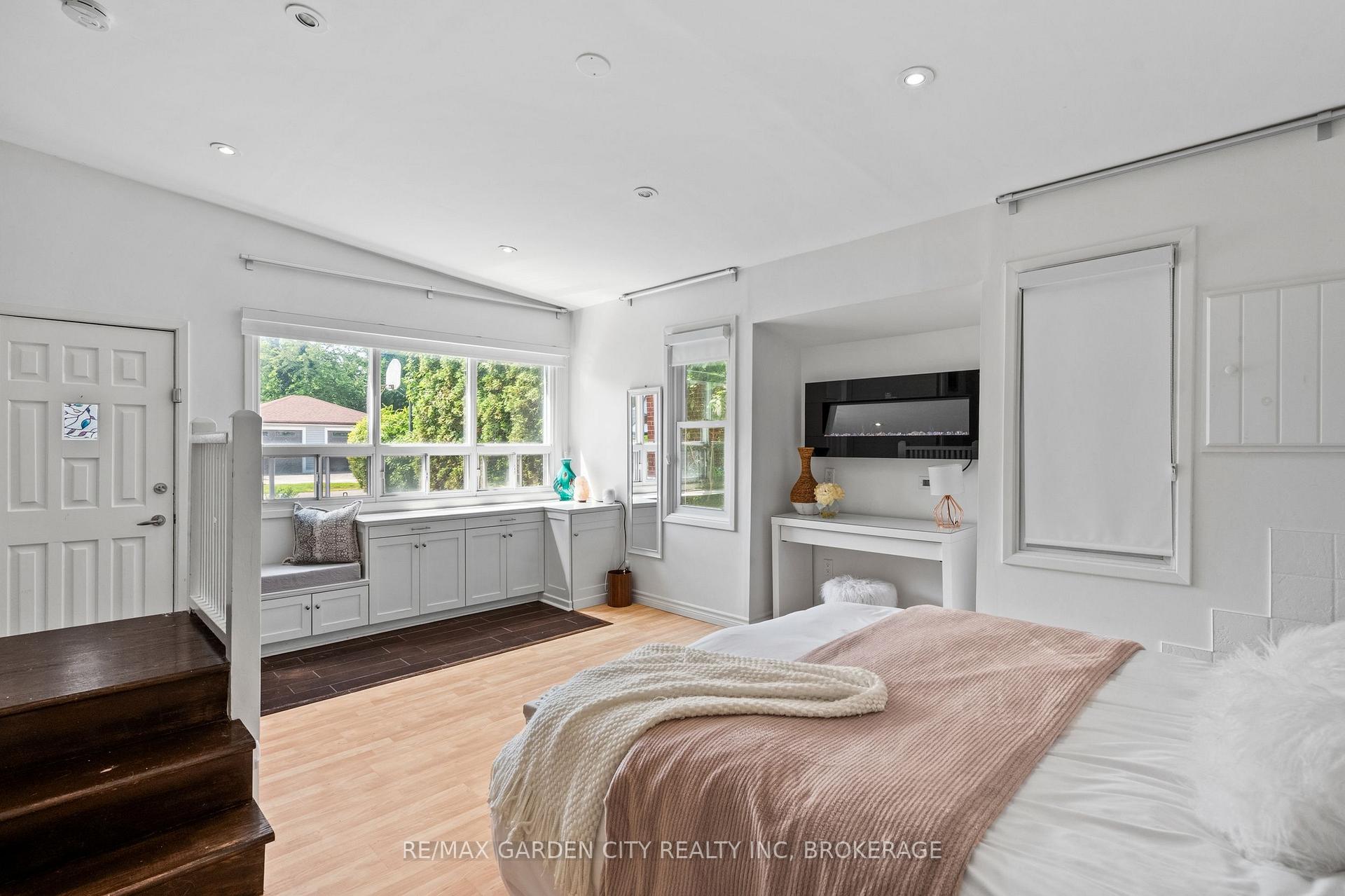 Photo 21 of 6751 Barker Street, Niagara Falls, Dorchester — HOMEH