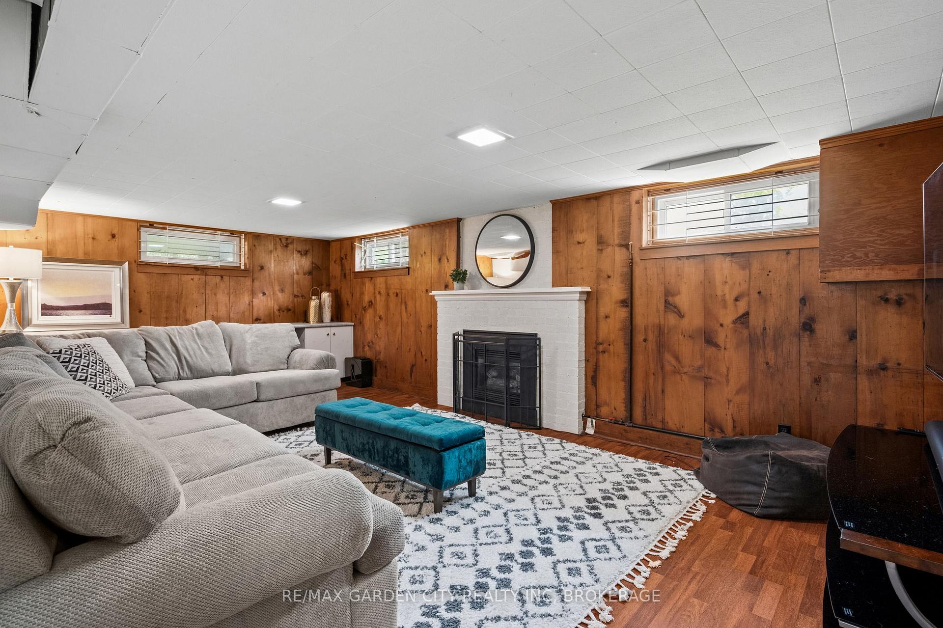 Photo 33 of 6751 Barker Street, Niagara Falls, Dorchester — HOMEH