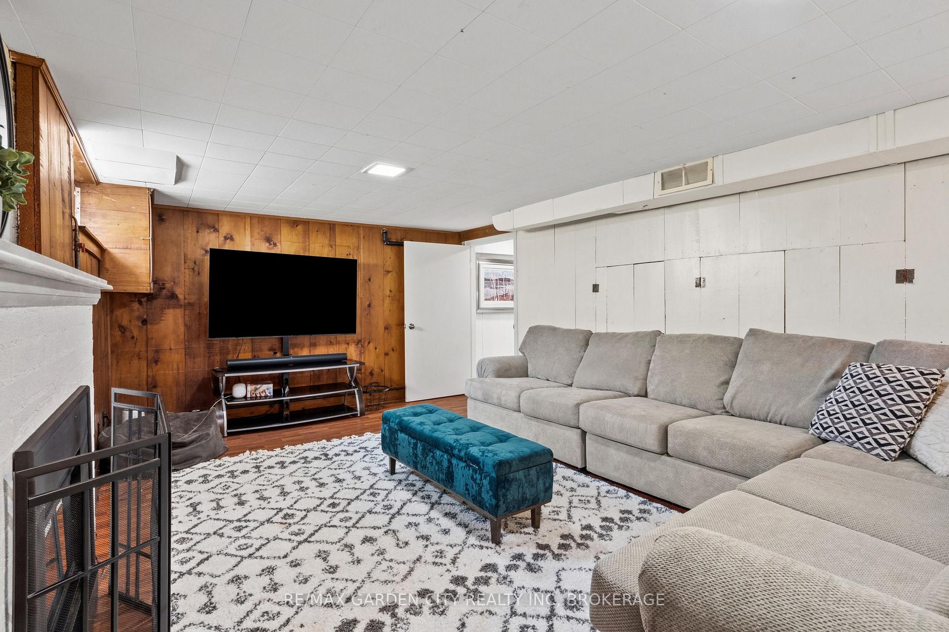 Photo 34 of 6751 Barker Street, Niagara Falls, Dorchester — HOMEH