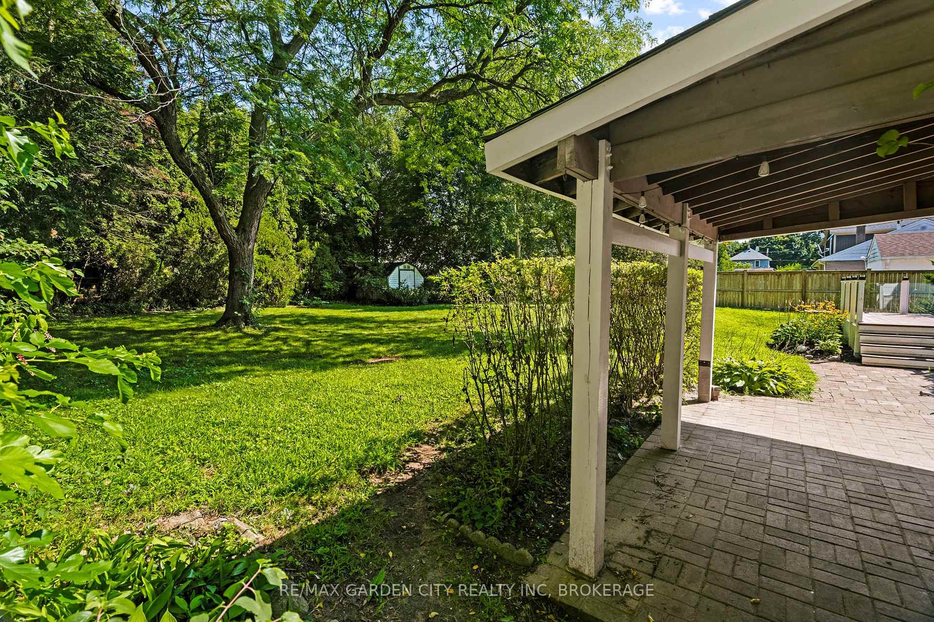 Photo 37 of 6751 Barker Street, Niagara Falls, Dorchester — HOMEH