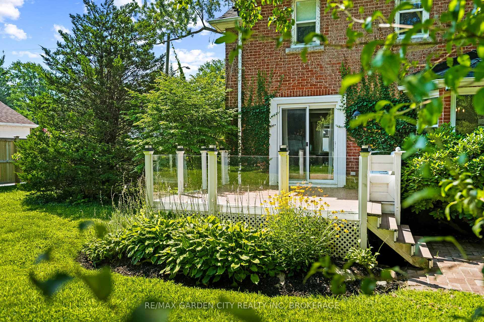 Photo 41 of 6751 Barker Street, Niagara Falls, Dorchester — HOMEH