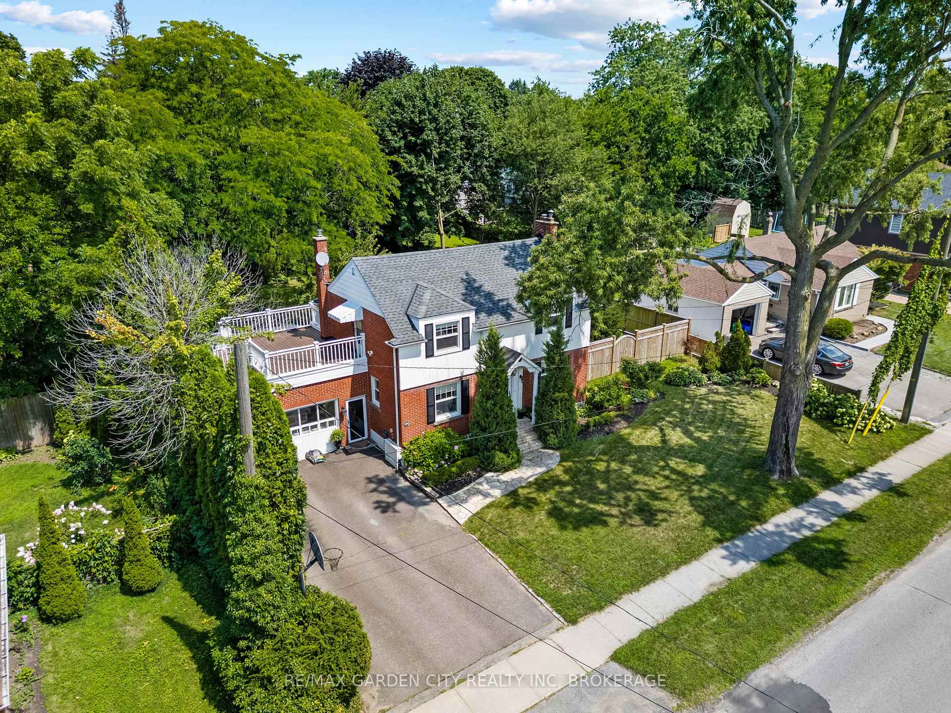 Photo 44 of 6751 Barker Street, Niagara Falls, Dorchester — HOMEH