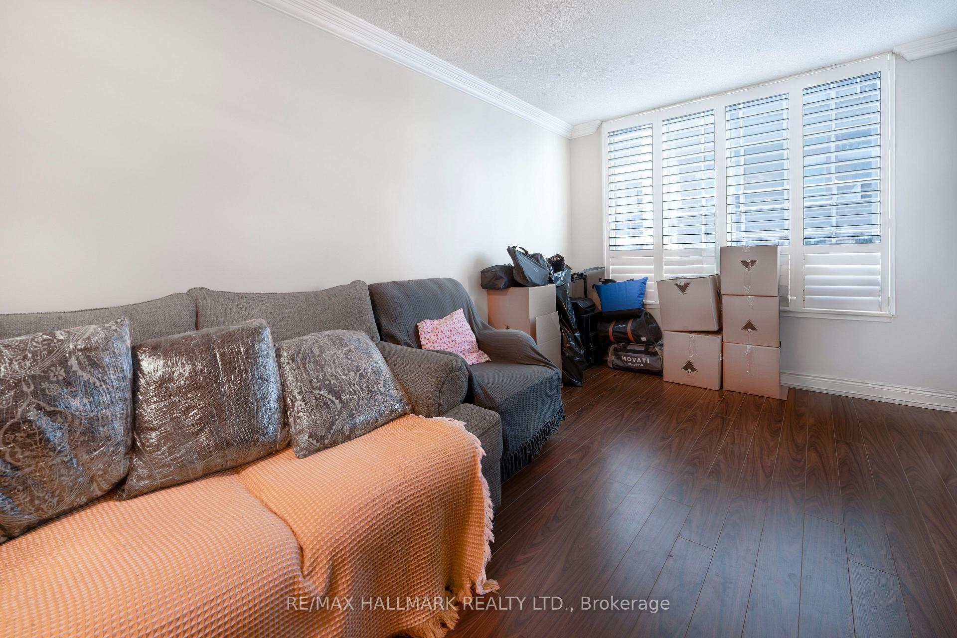 Photo 4 of Unit 316, 62 Suncrest Boulevard, Markham, Commerce Valley — HOMEH