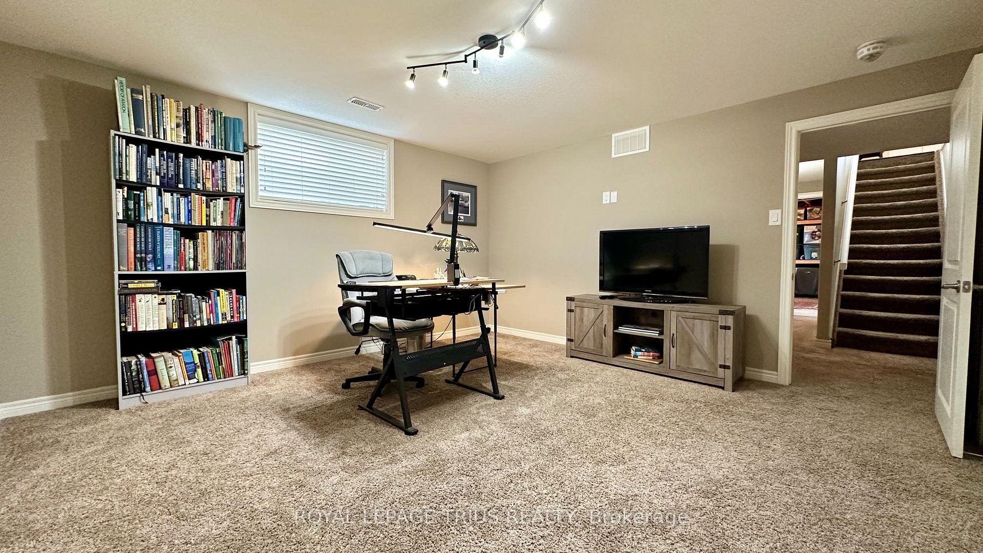 Photo 34 of 66 Driftwood Drive, Norfolk, Simcoe — HOMEH