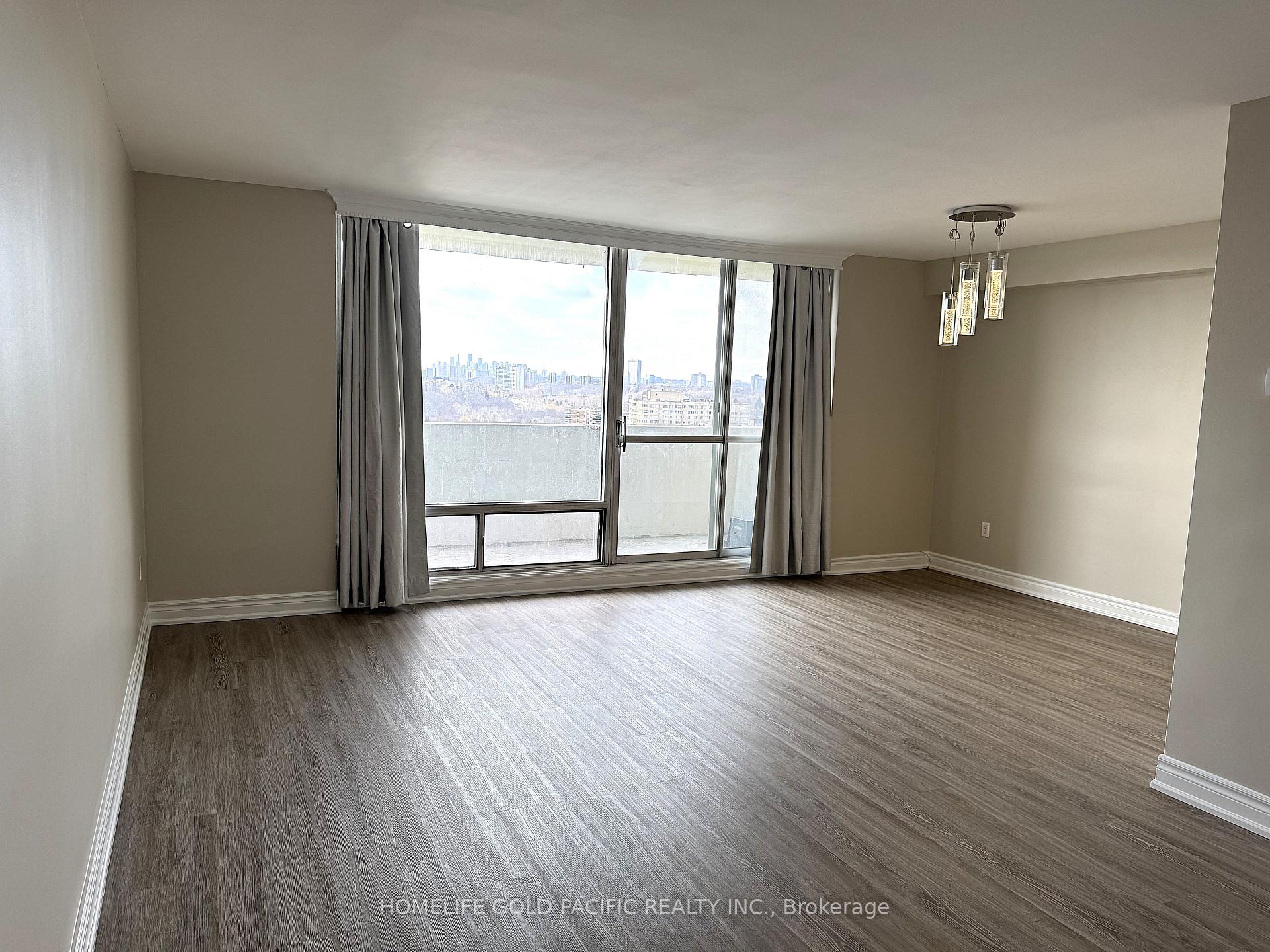 Photo 3 of Unit 1214, 1 Massey Square, Toronto, Crescent Town — HOMEH