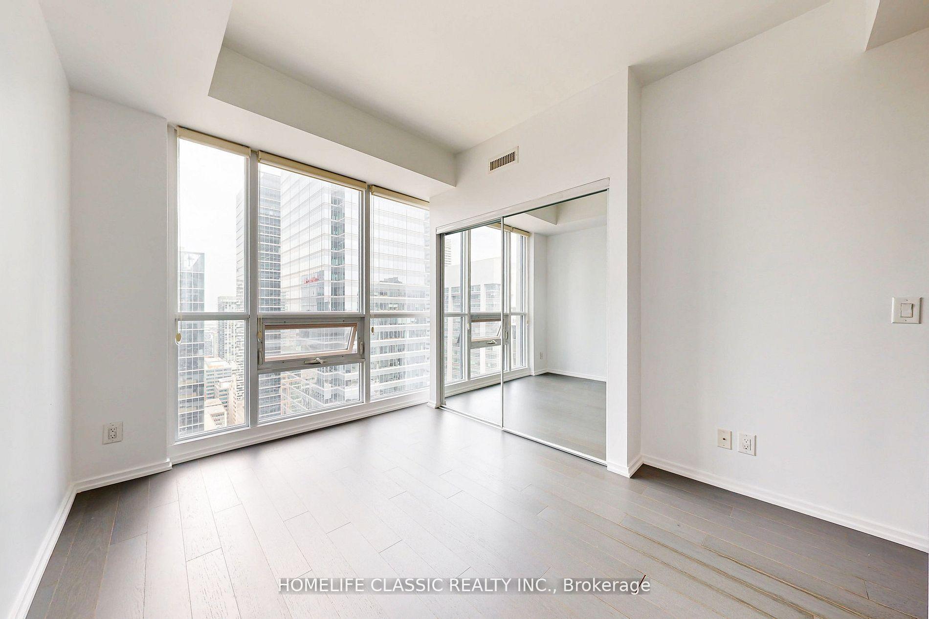Photo 5 of Unit 4006, 70 Temperance Street, Toronto, Bay Street Corridor — HOMEH