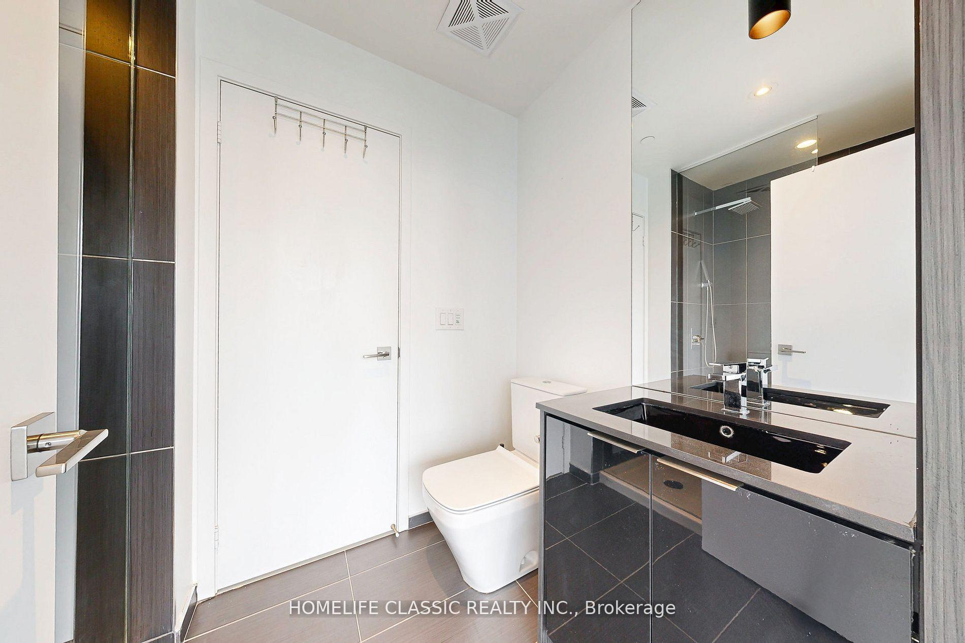 Photo 7 of Unit 4006, 70 Temperance Street, Toronto, Bay Street Corridor — HOMEH