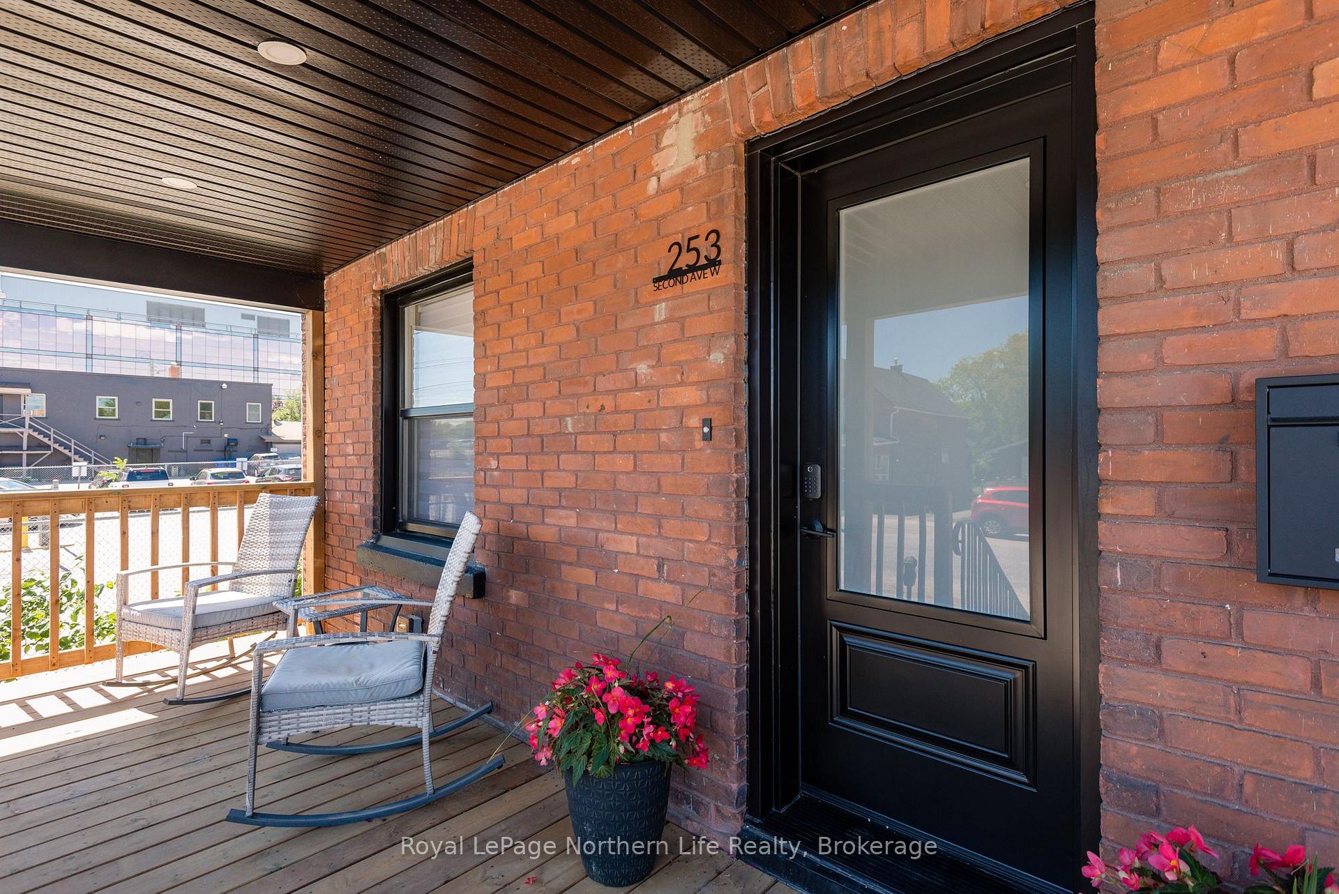 Photo 4 of 253 Second Avenue W, North Bay, Central — HOMEH