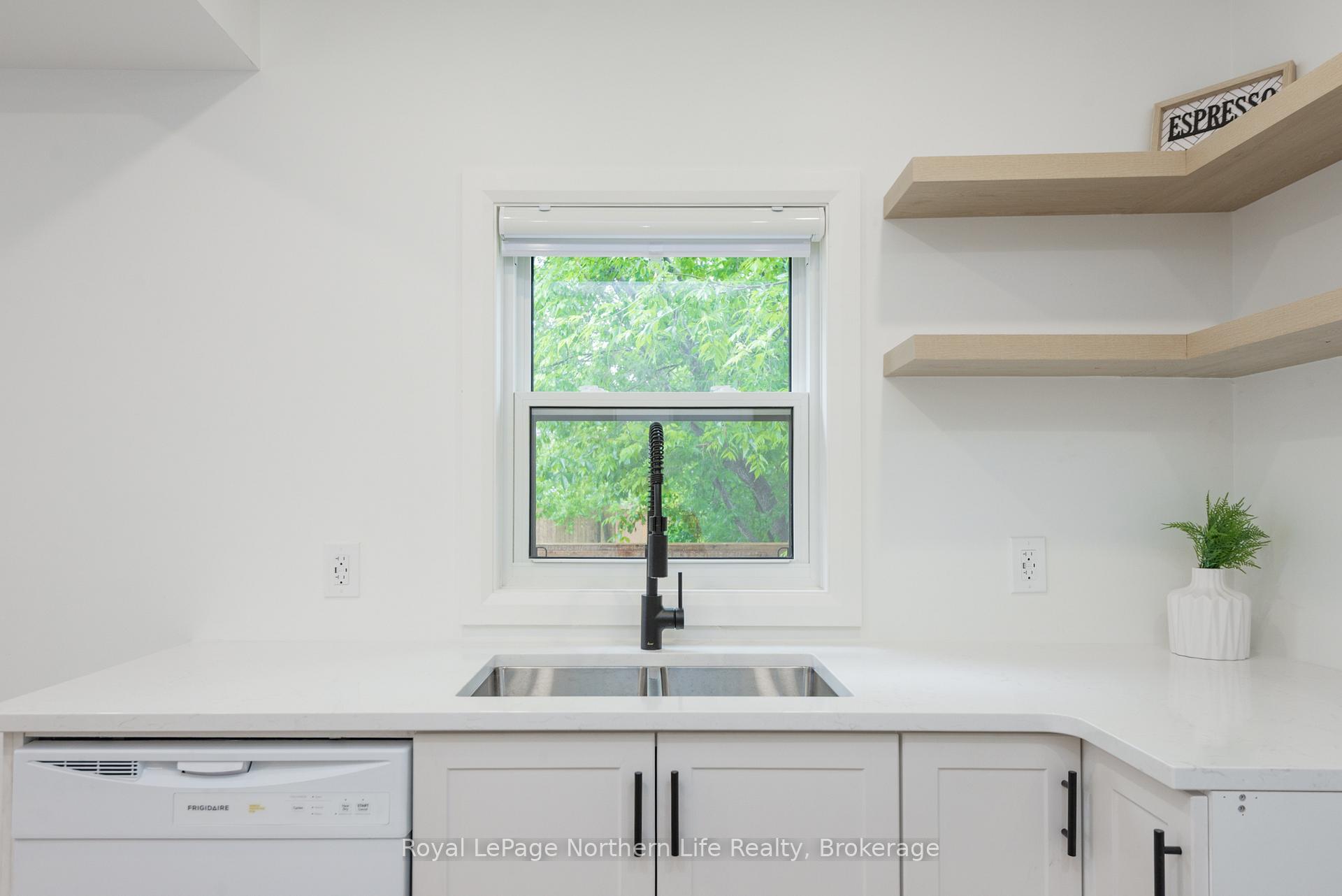 Photo 13 of 253 Second Avenue W, North Bay, Central — HOMEH