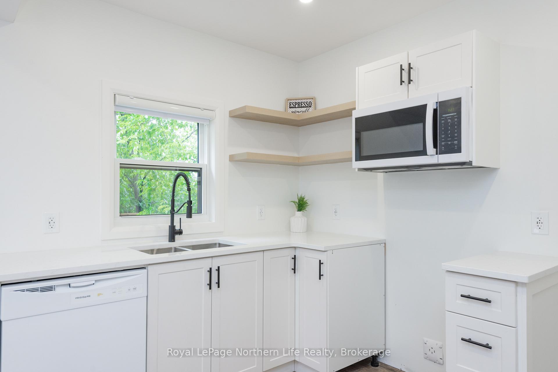 Photo 14 of 253 Second Avenue W, North Bay, Central — HOMEH