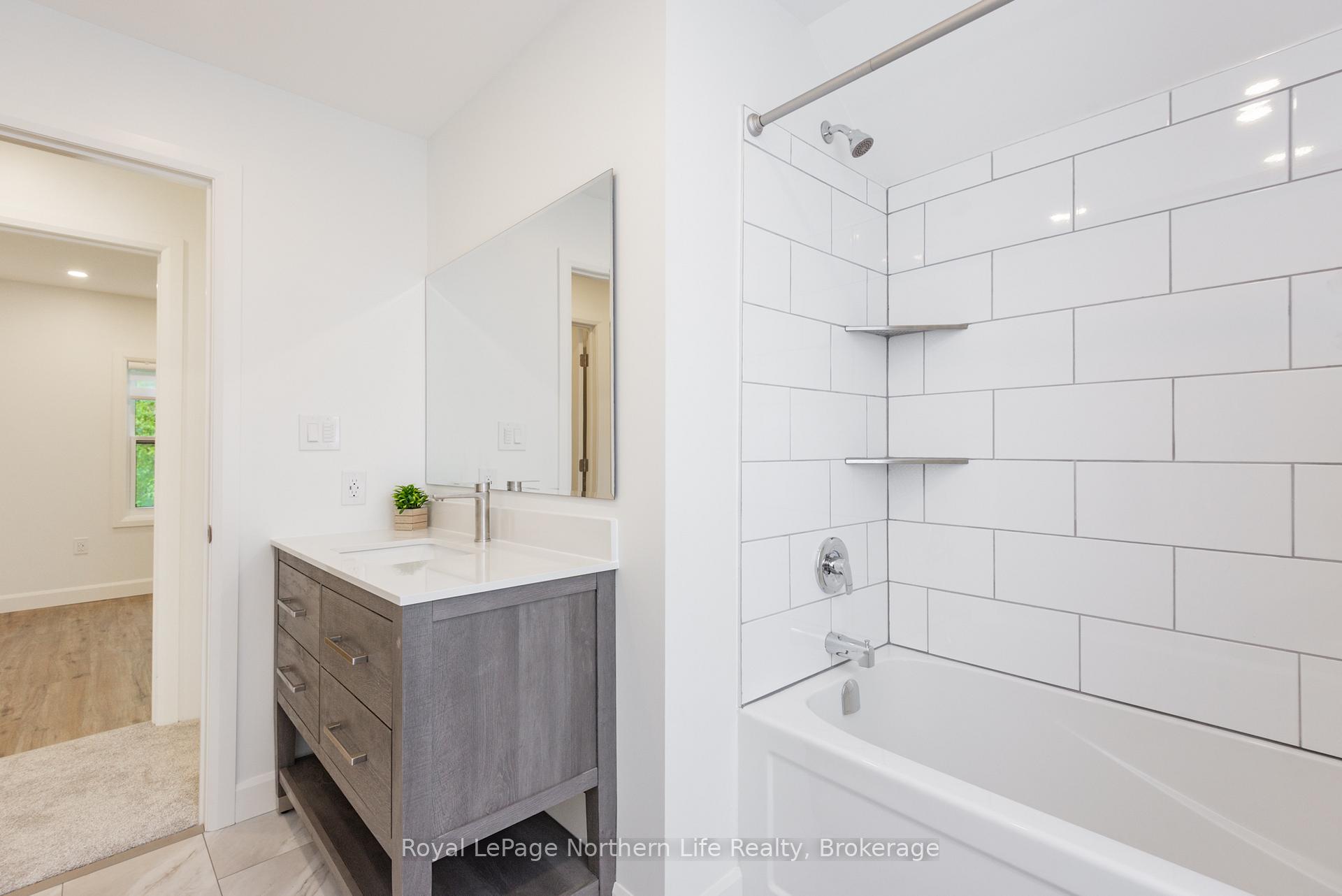 Photo 23 of 253 Second Avenue W, North Bay, Central — HOMEH