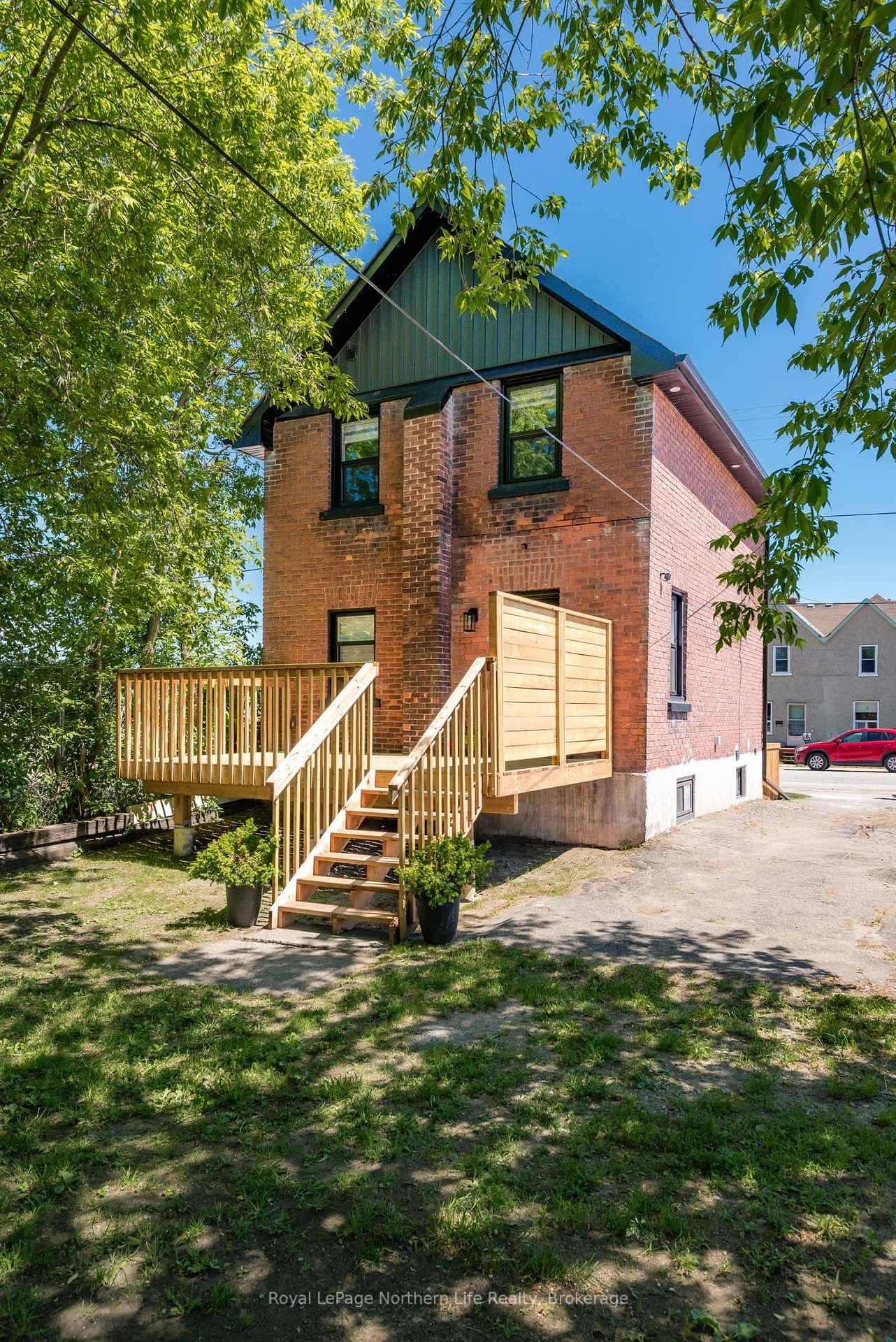 Photo 28 of 253 Second Avenue W, North Bay, Central — HOMEH