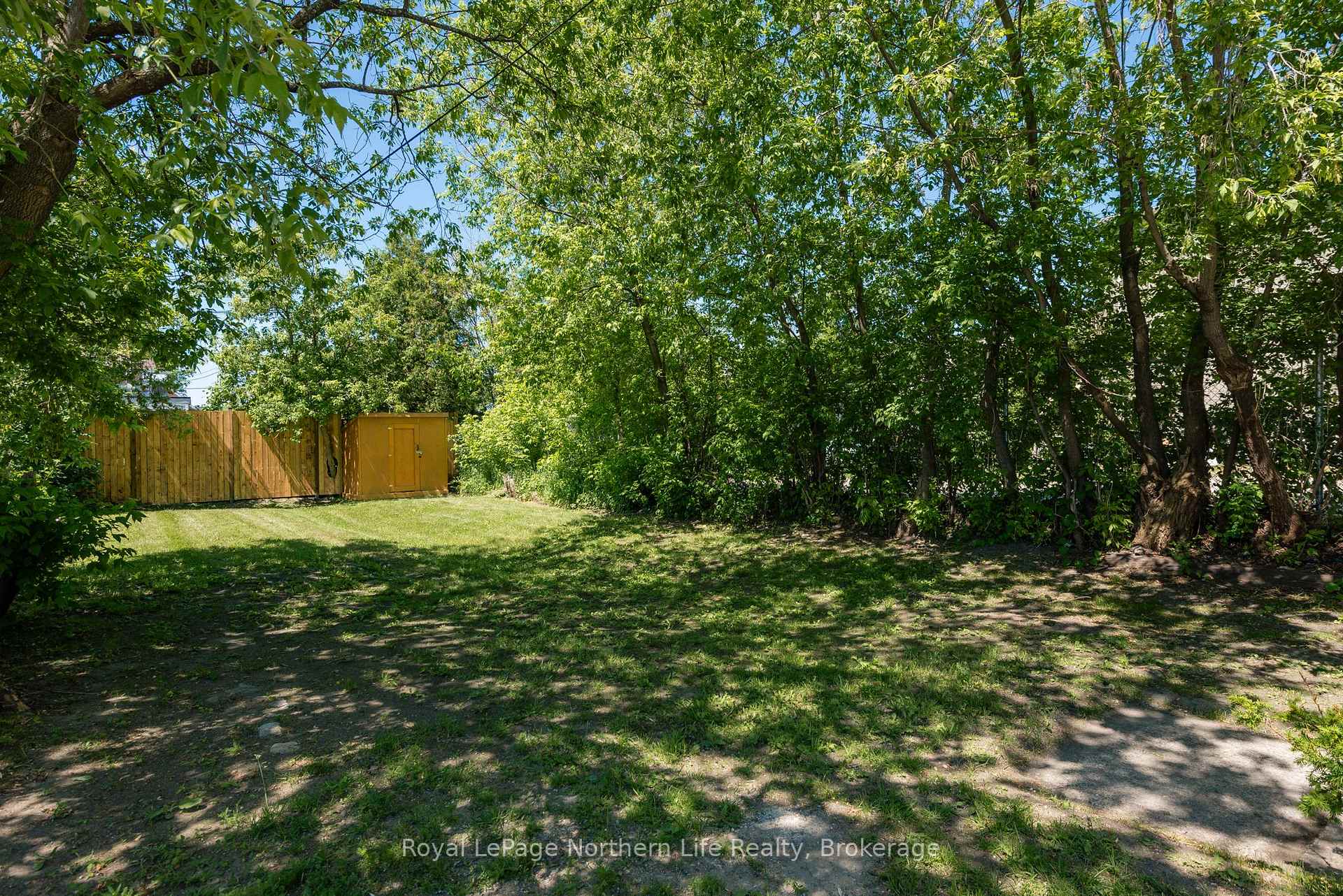 Photo 33 of 253 Second Avenue W, North Bay, Central — HOMEH