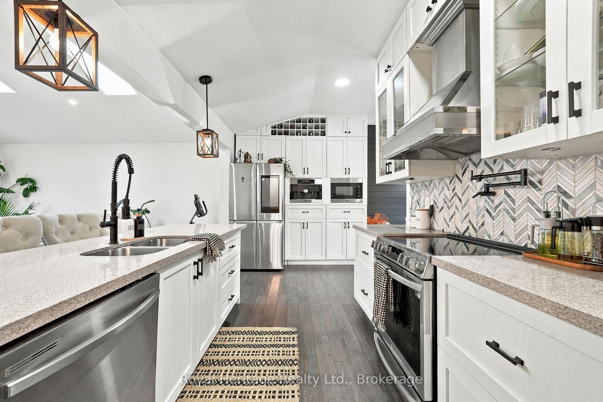 Photo 15 of 618 Sunset Boulevard, Clarington, Newcastle — HOMEH