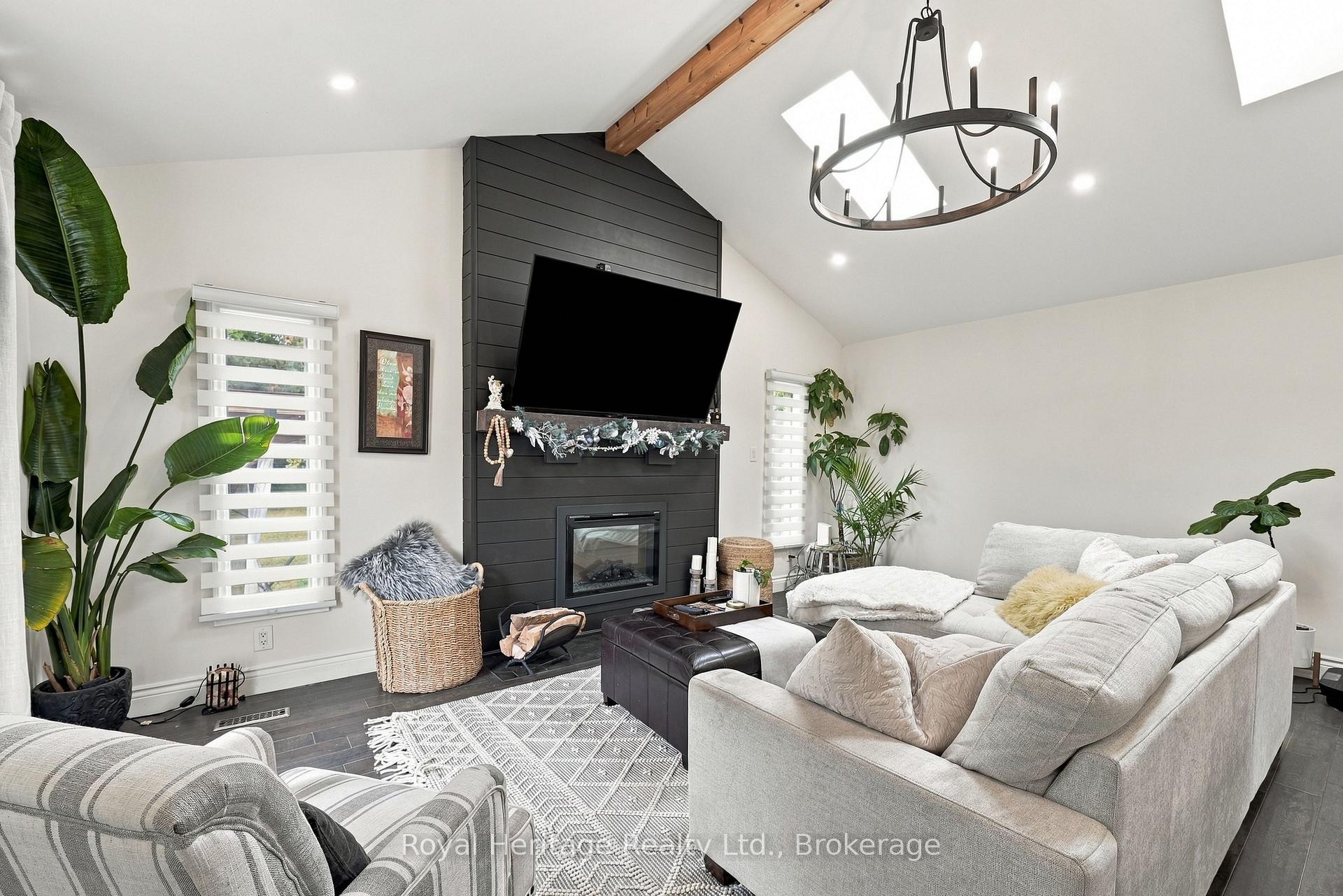 Photo 19 of 618 Sunset Boulevard, Clarington, Newcastle — HOMEH