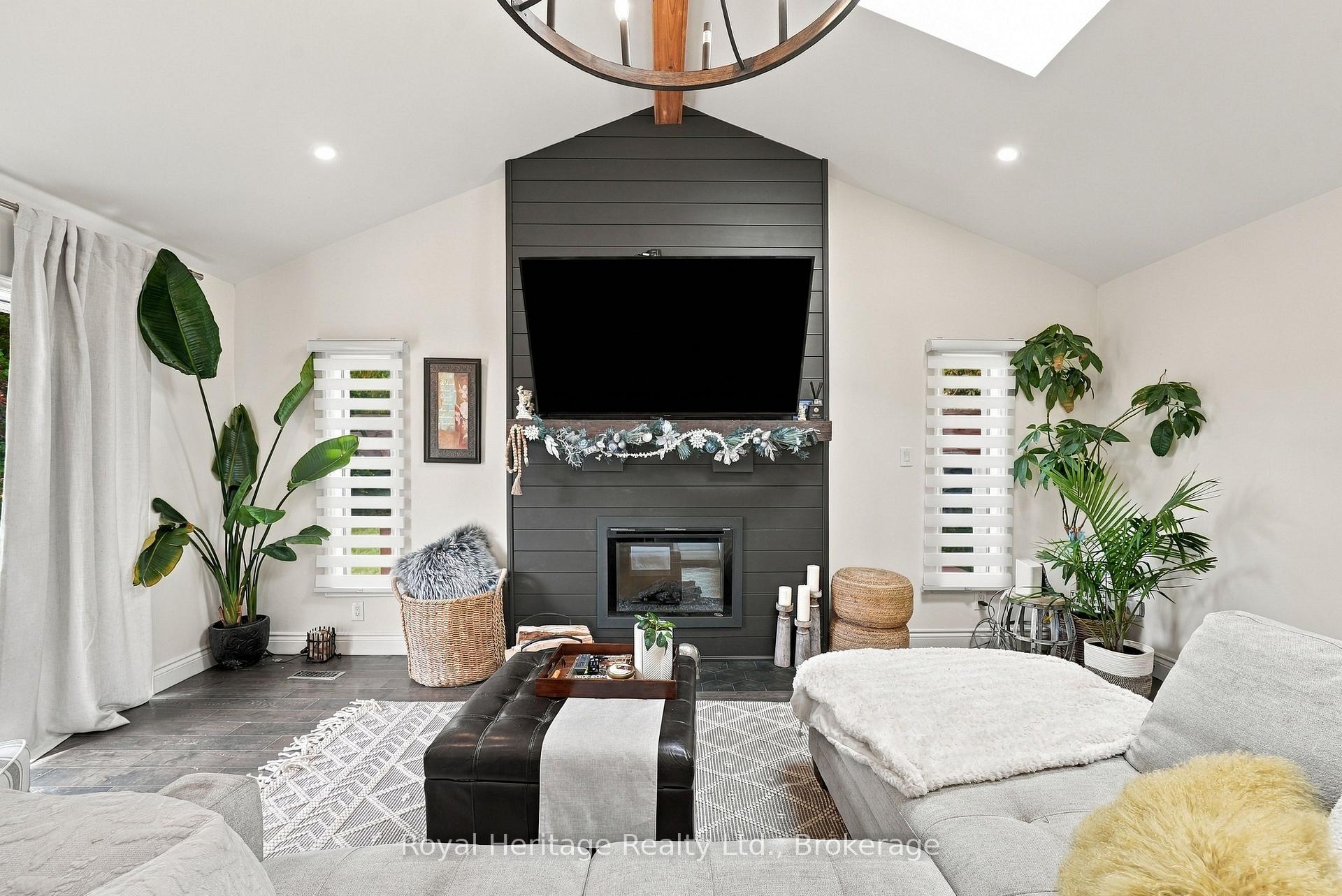 Photo 20 of 618 Sunset Boulevard, Clarington, Newcastle — HOMEH