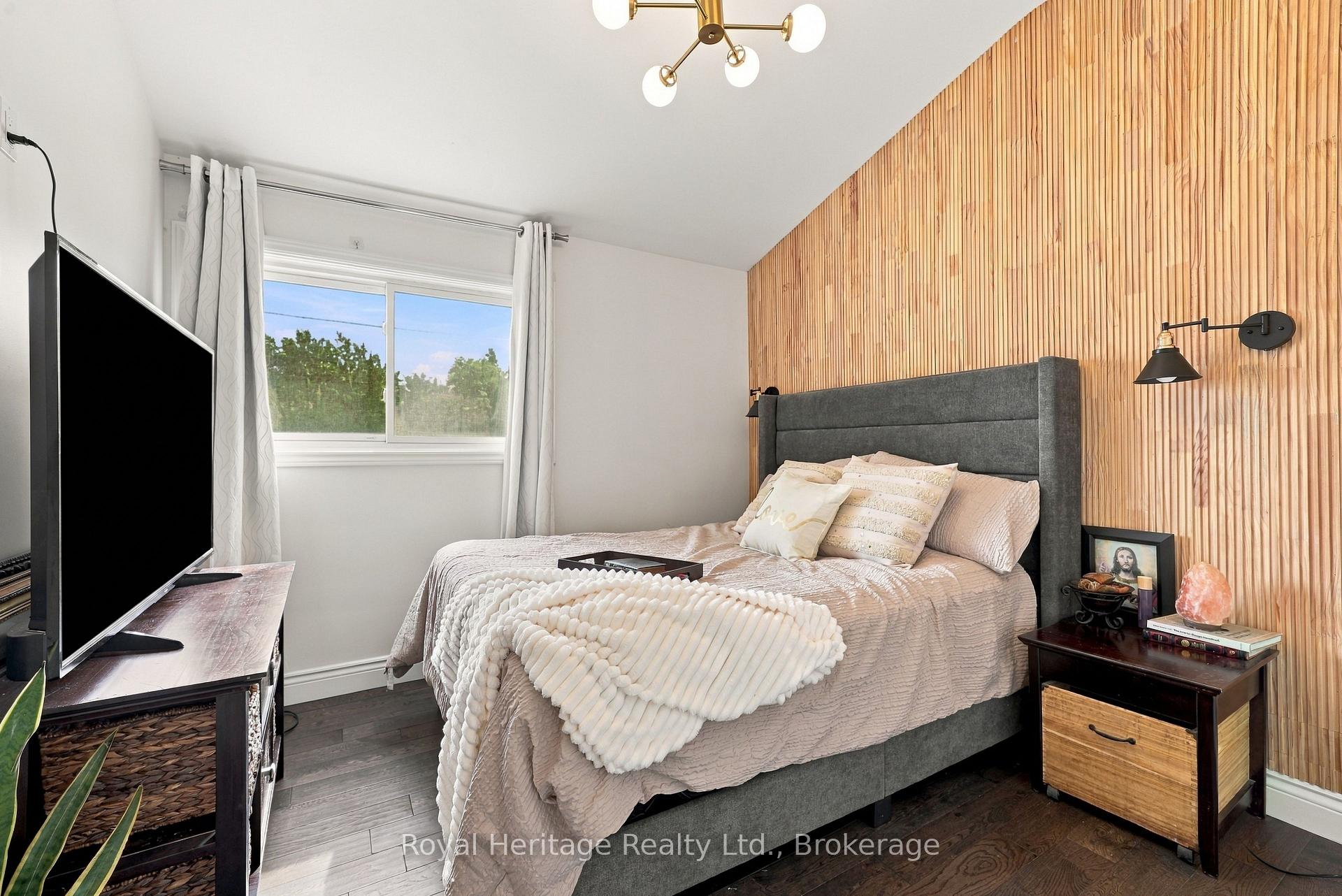 Photo 24 of 618 Sunset Boulevard, Clarington, Newcastle — HOMEH