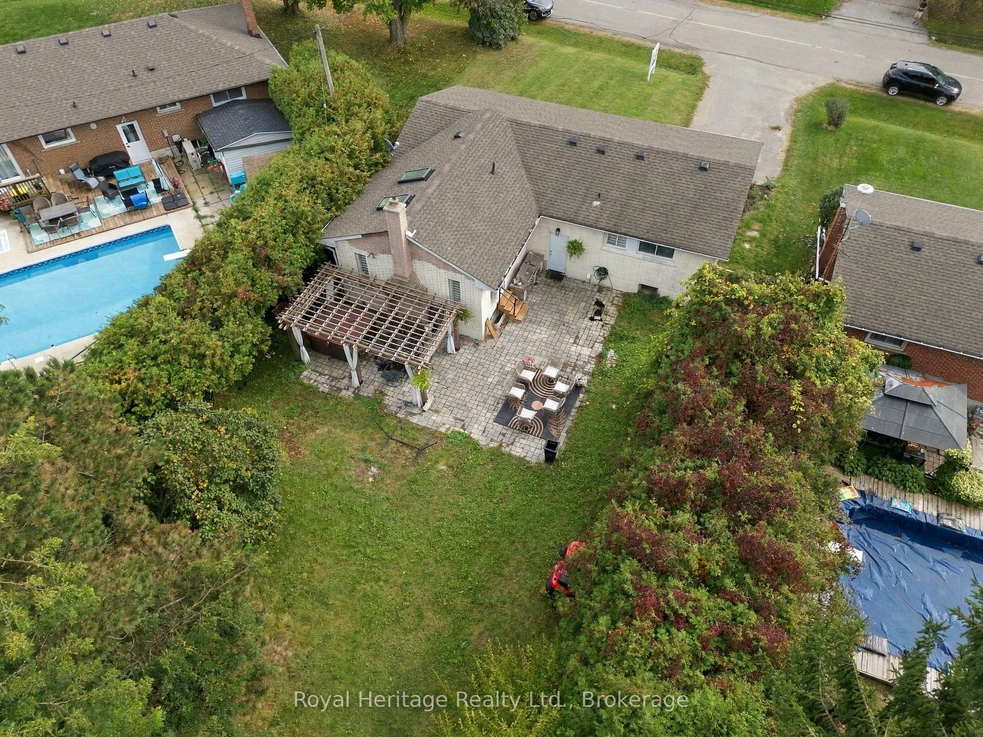 Photo 48 of 618 Sunset Boulevard, Clarington, Newcastle — HOMEH