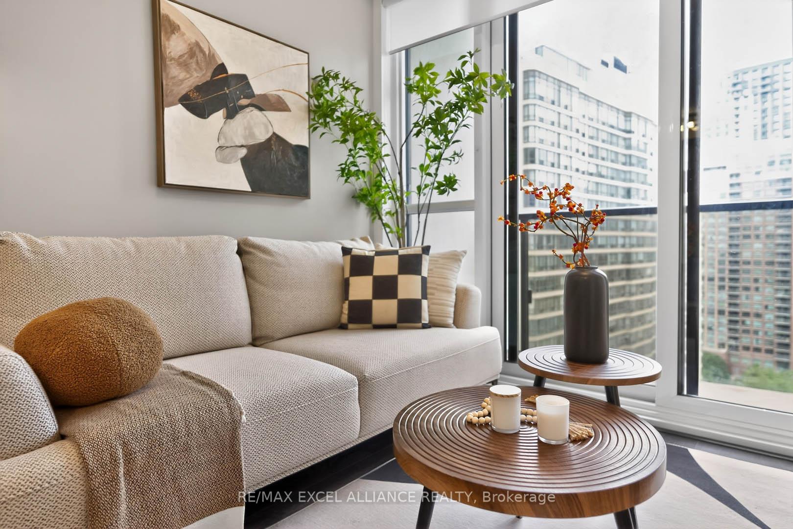 Photo 15 of Unit 1311, 30 Elm Drive W, Mississauga, City Centre — HOMEH