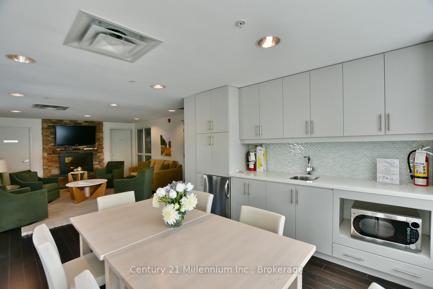 Photo 42 of Unit 208, 1 Shipyard Lane, Collingwood — HOMEH