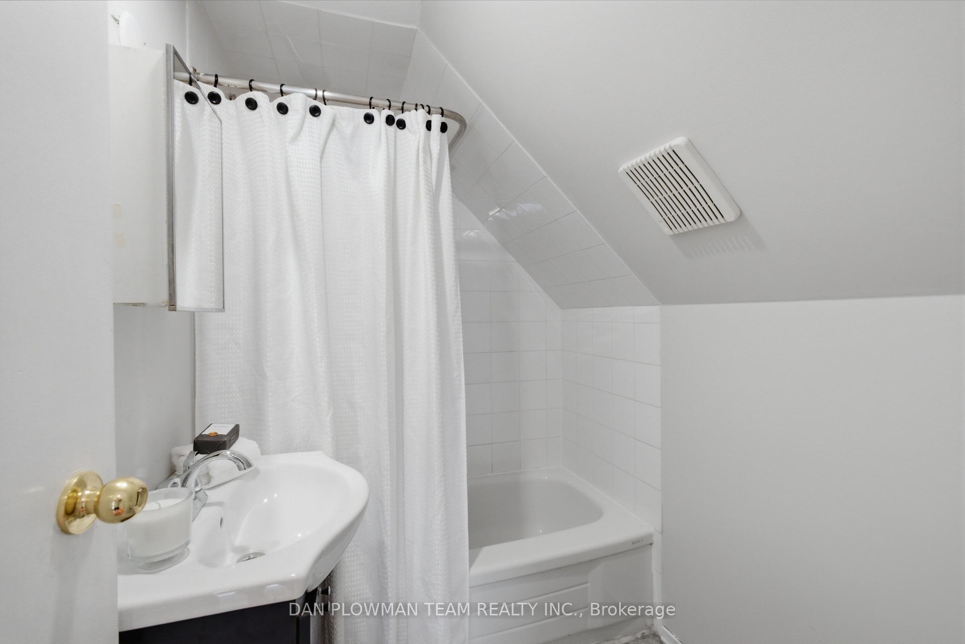 Photo 28 of 265 Haig Street, Oshawa, O'Neill — HOMEH