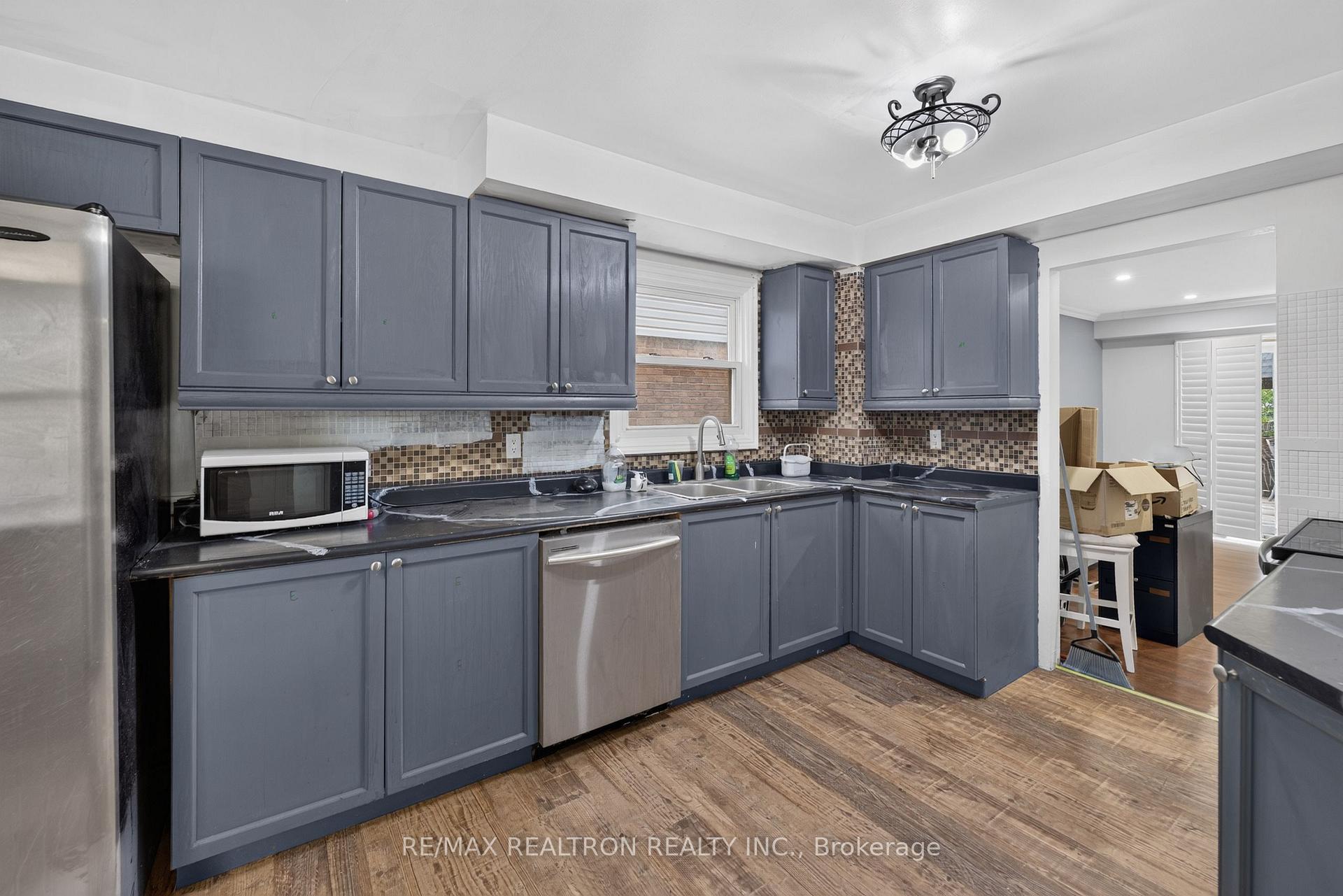 Photo 7 of 86 Tams Drive, Ajax, Central East — HOMEH