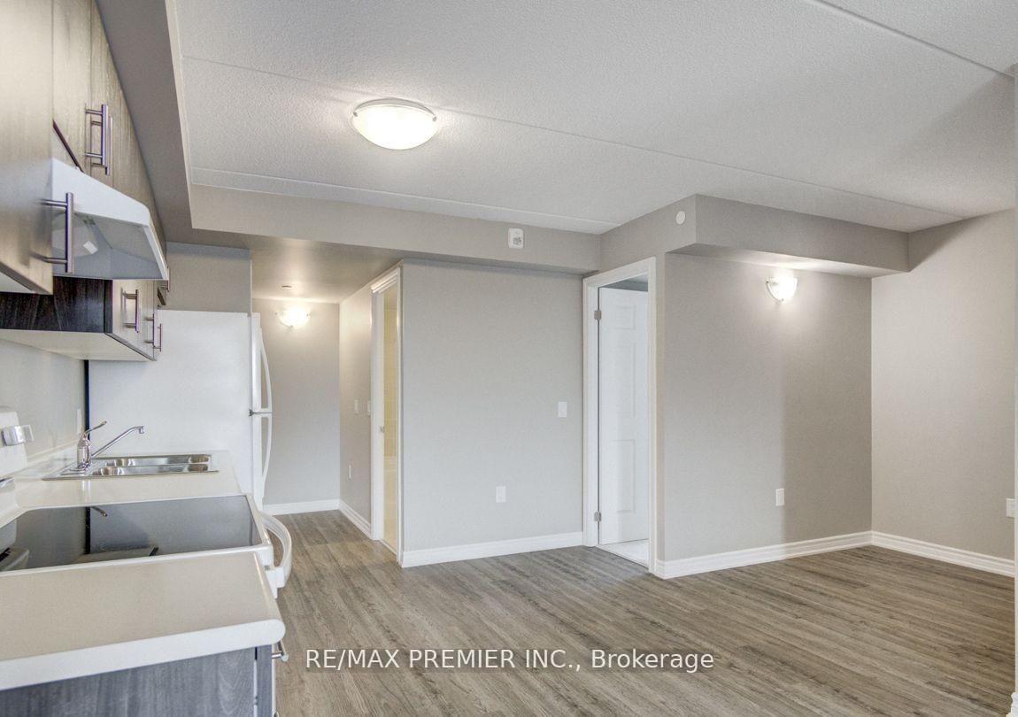 Photo 4 of Unit 905, 716 Main Street E, Milton, Timberlea — HOMEH