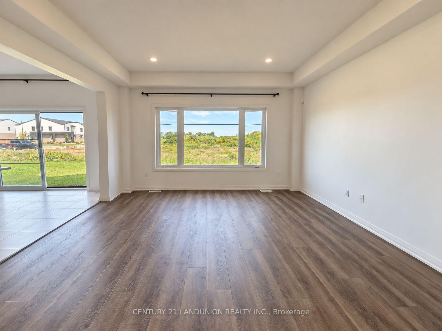 Photo 8 of 109 Acacia Road, Pelham, Fonthill — HOMEH