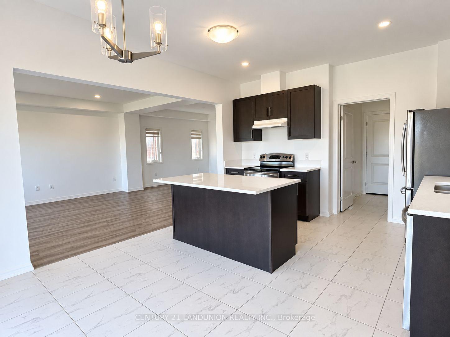 Photo 13 of 109 Acacia Road, Pelham, Fonthill — HOMEH