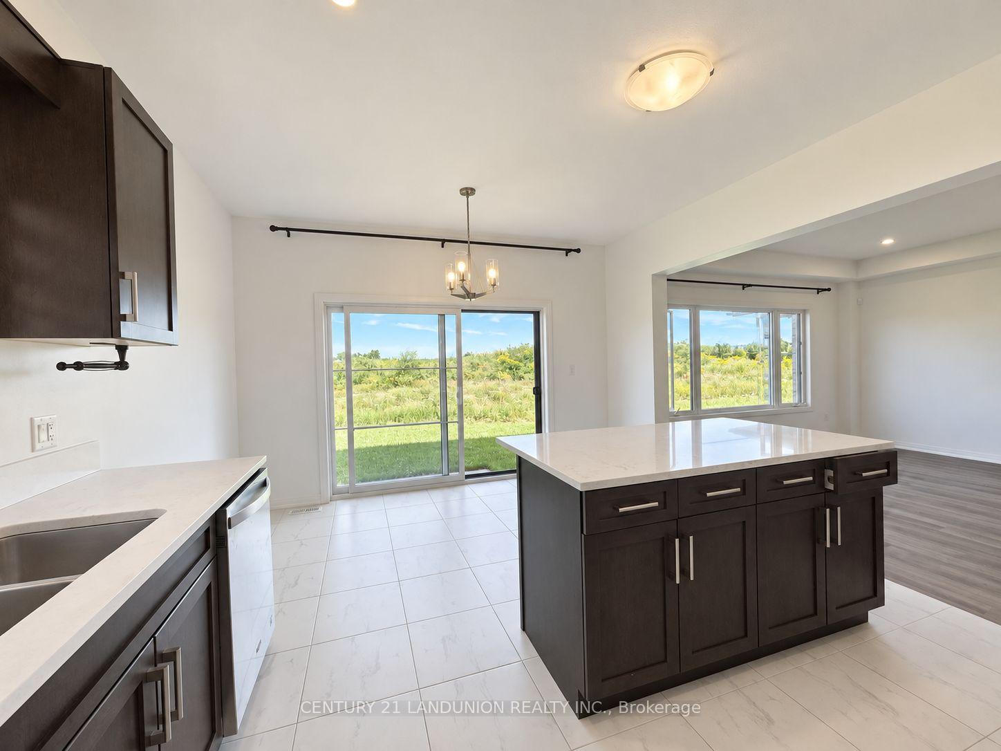 Photo 14 of 109 Acacia Road, Pelham, Fonthill — HOMEH