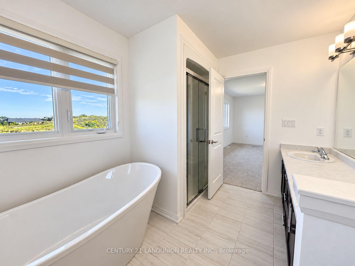 Photo 24 of 109 Acacia Road, Pelham, Fonthill — HOMEH