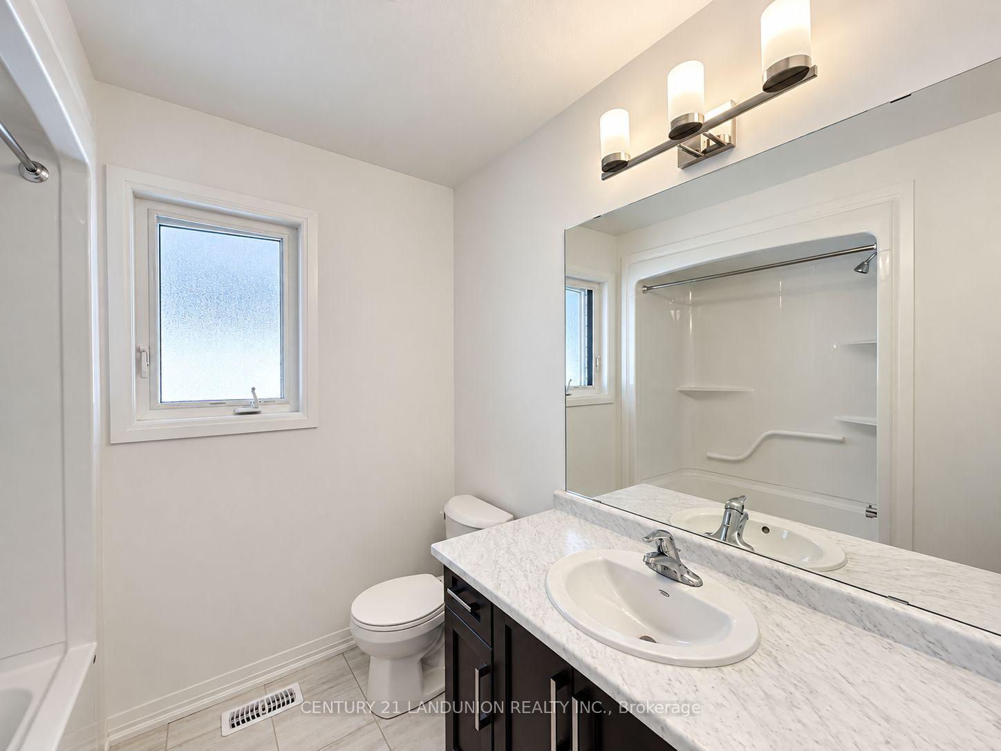Photo 32 of 109 Acacia Road, Pelham, Fonthill — HOMEH