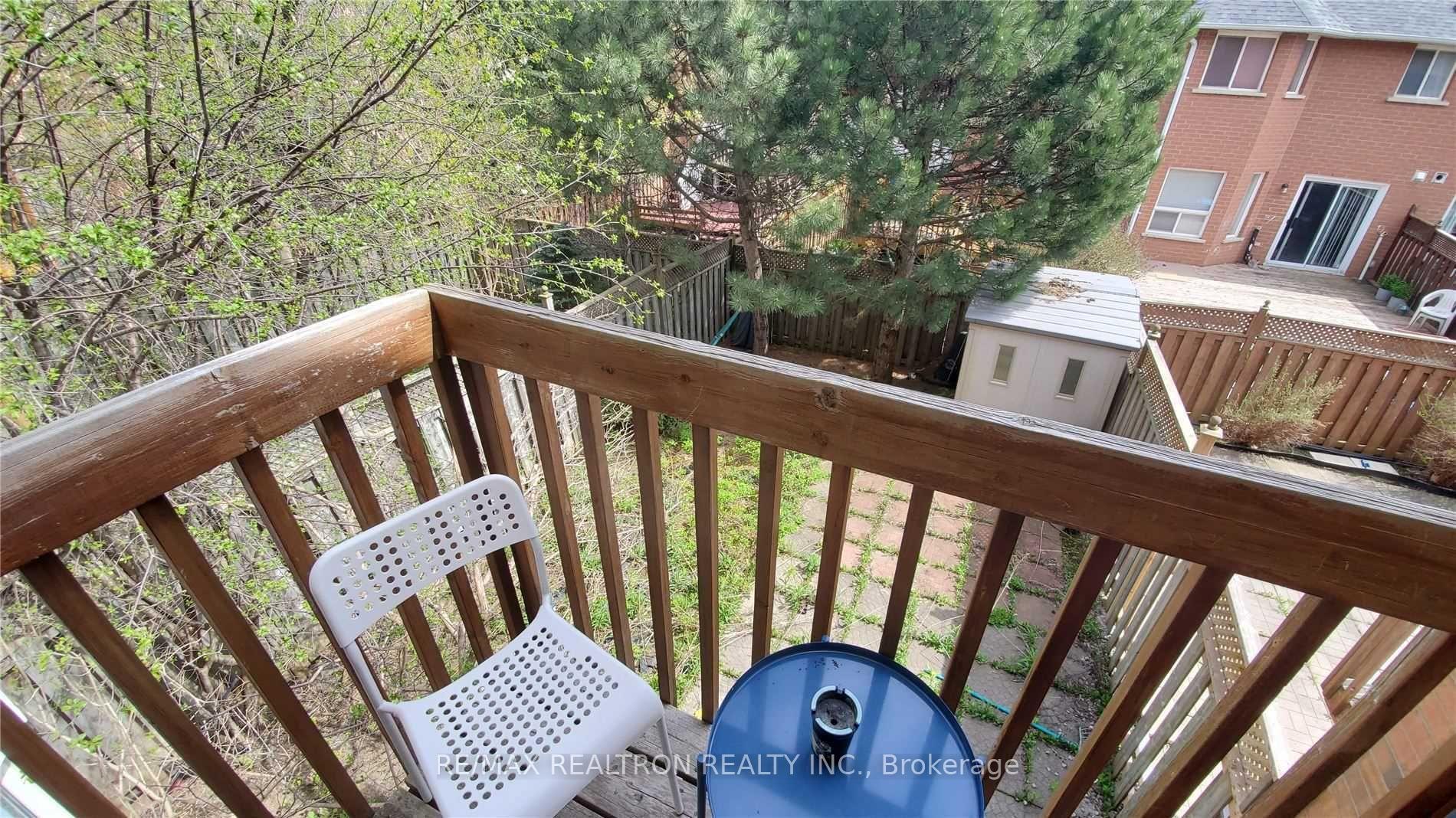 Photo 18 of 102 Royal Chapin Crescent, Richmond Hill, Westbrook — HOMEH