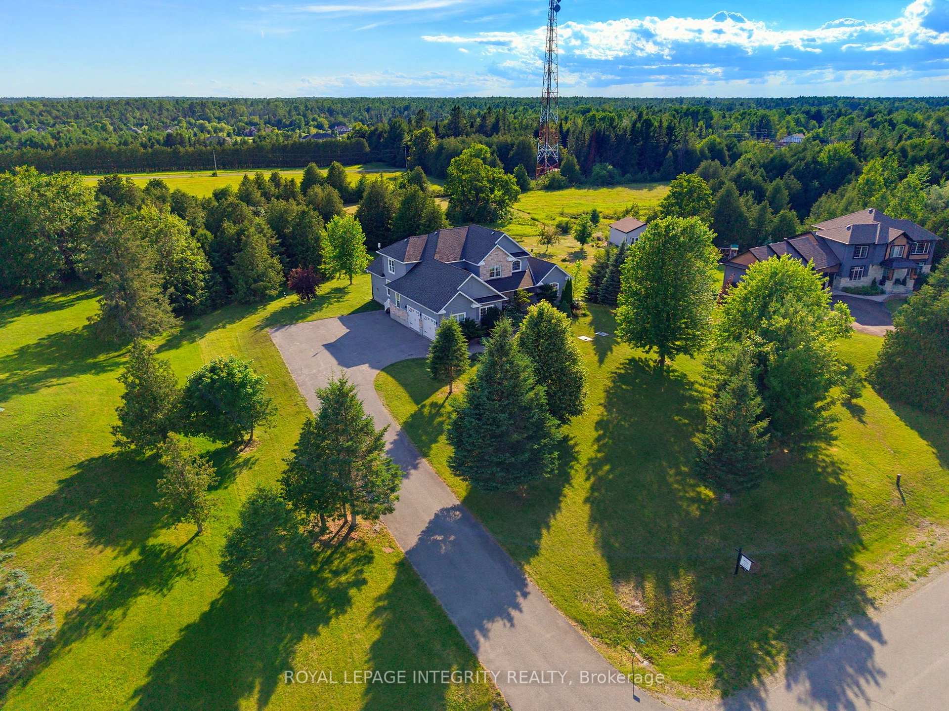Photo 3 of 562 Pennycross Lane, Ottawa, Huntley Ward (South West) — HOMEH