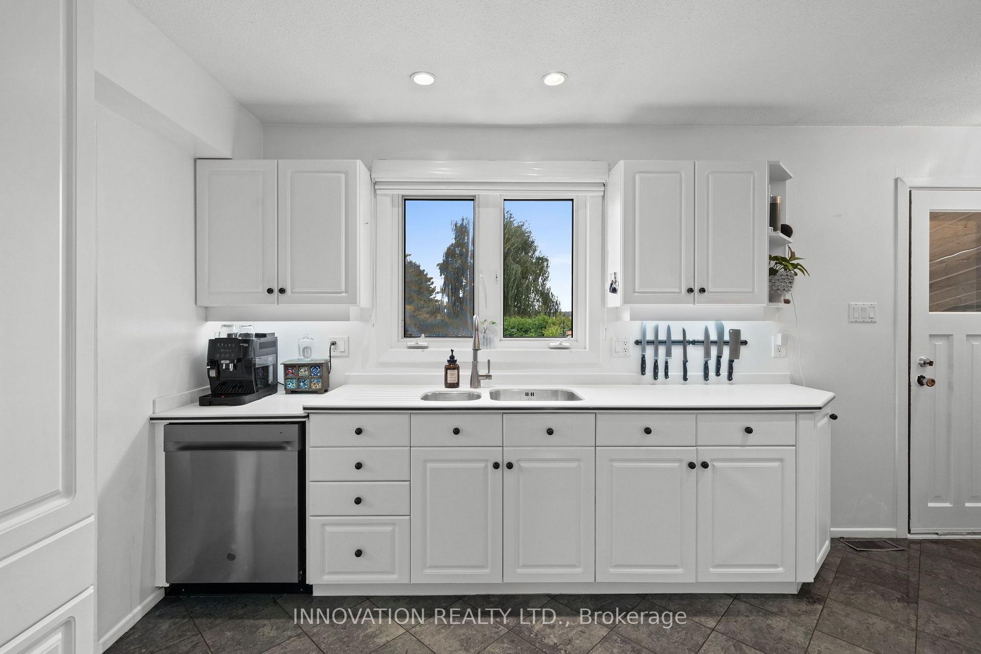 Photo 15 of 2863 John Shaw Road, Ottawa, Fitzroy Ward (South East) — HOMEH