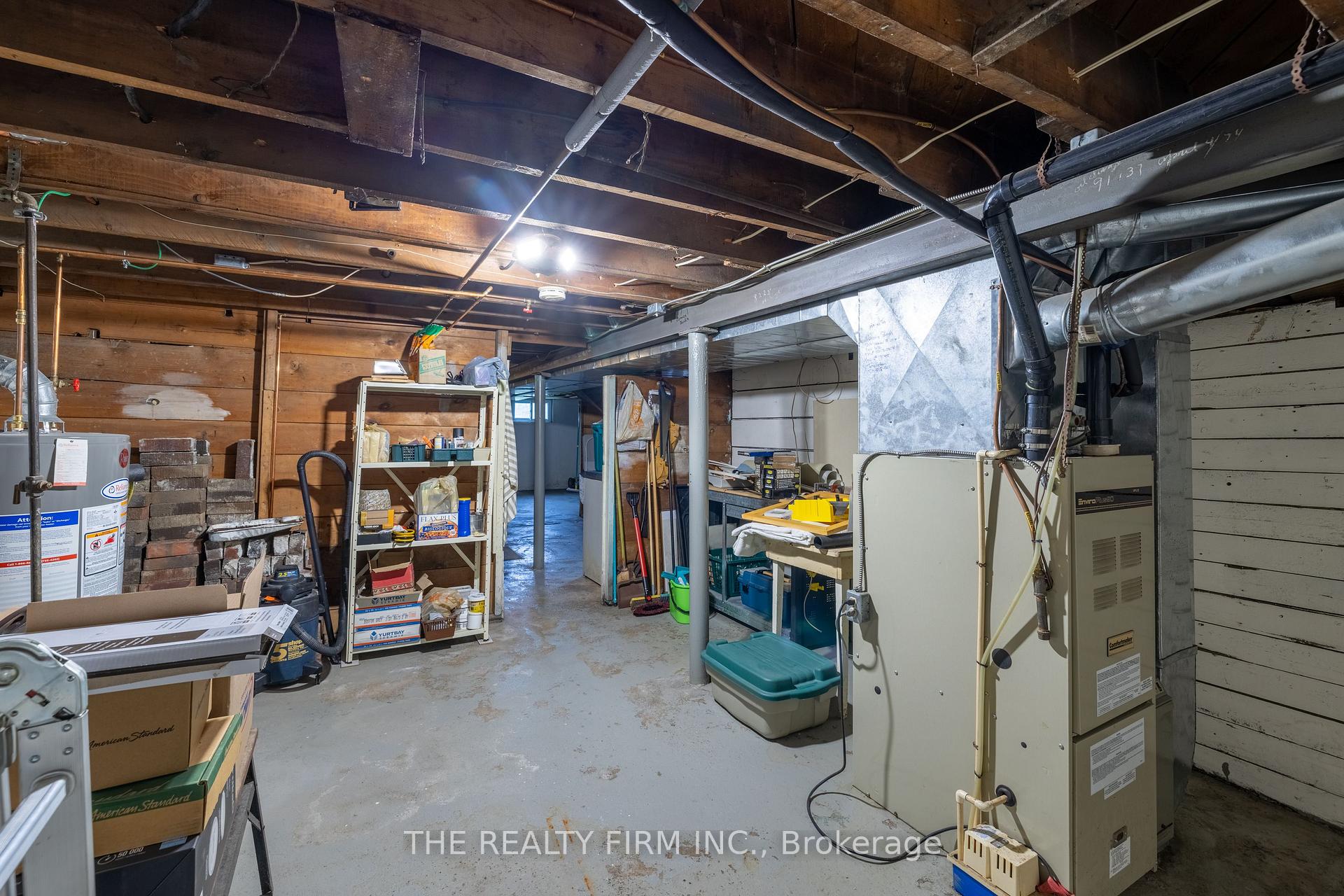 Photo 35 of 384 Spruce Street, London, East H — HOMEH