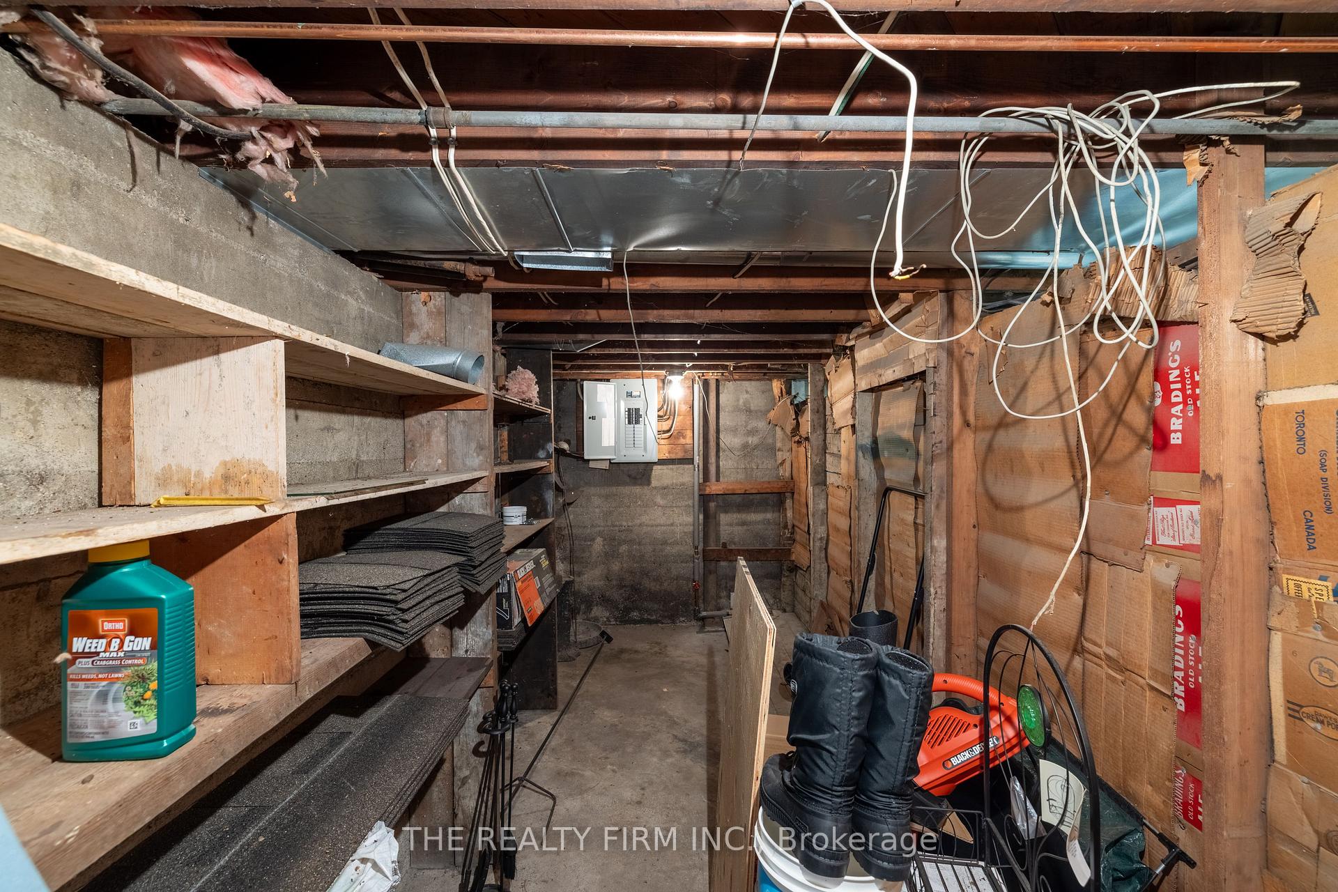 Photo 38 of 384 Spruce Street, London, East H — HOMEH