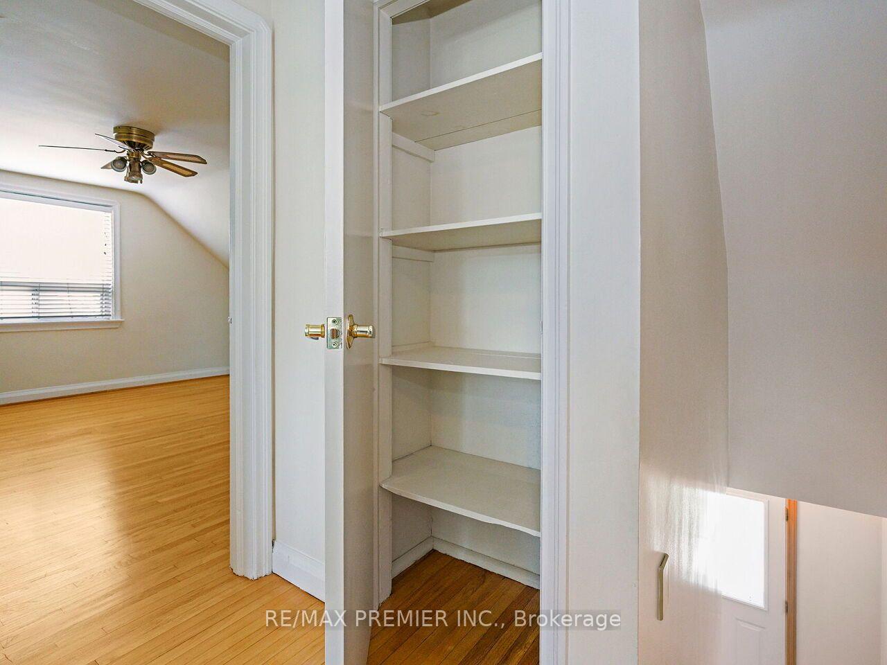 Photo 24 of 7 Mayall Avenue, North York, Downsview-Roding-CFB — HOMEH
