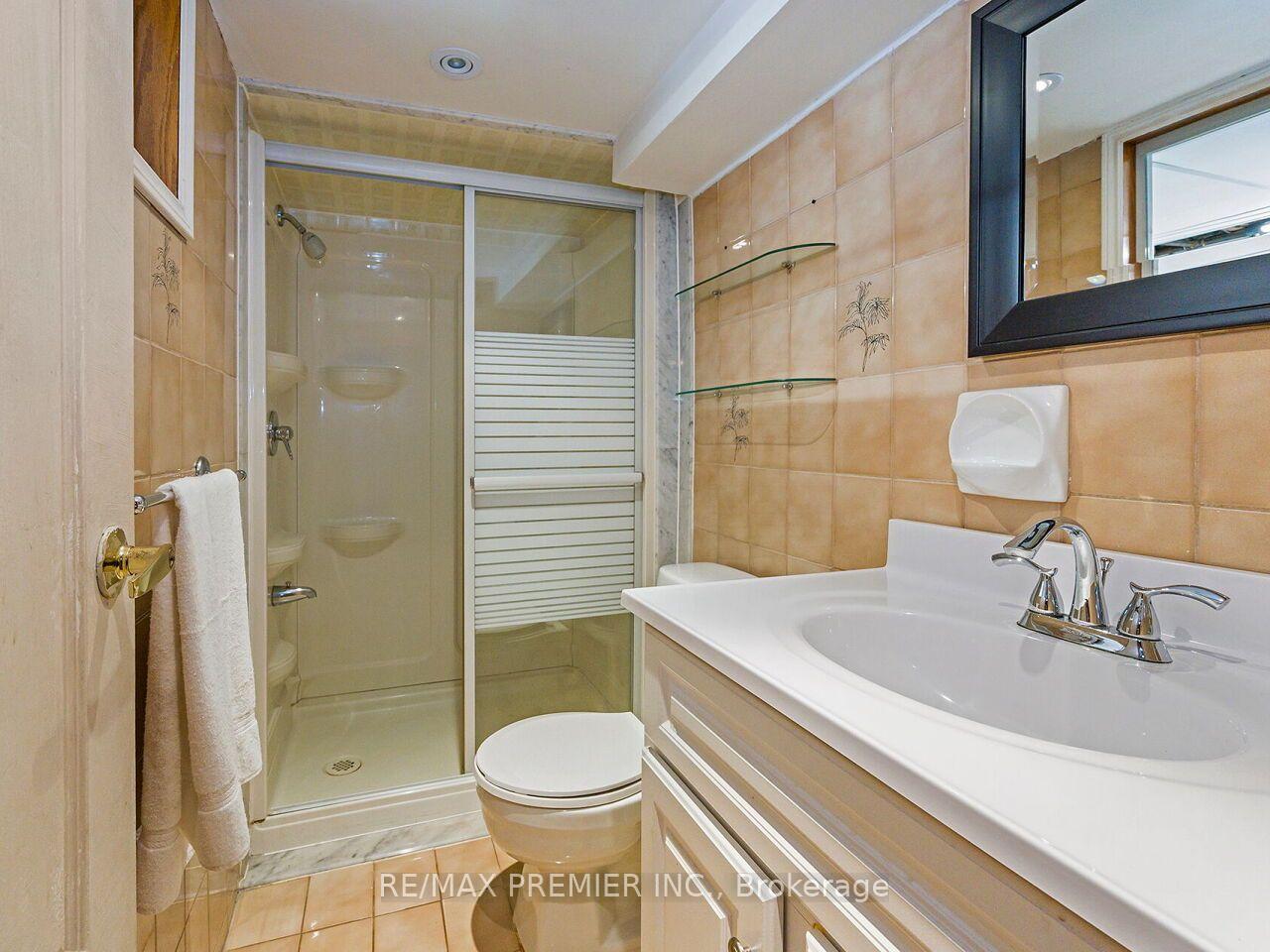 Photo 37 of 7 Mayall Avenue, North York, Downsview-Roding-CFB — HOMEH