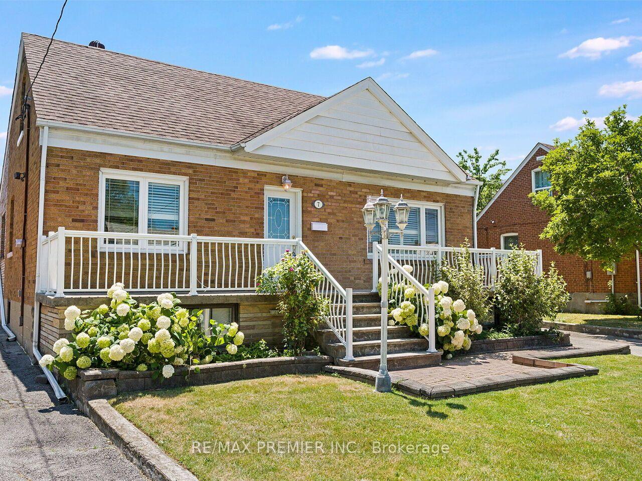 Photo 46 of 7 Mayall Avenue, North York, Downsview-Roding-CFB — HOMEH
