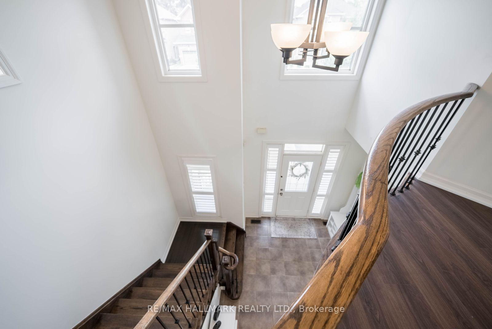 Photo 24 of 125 Cabin Trail, Whitchurch-Stouffville, Rural Whitchurch-Stouffville — HOMEH