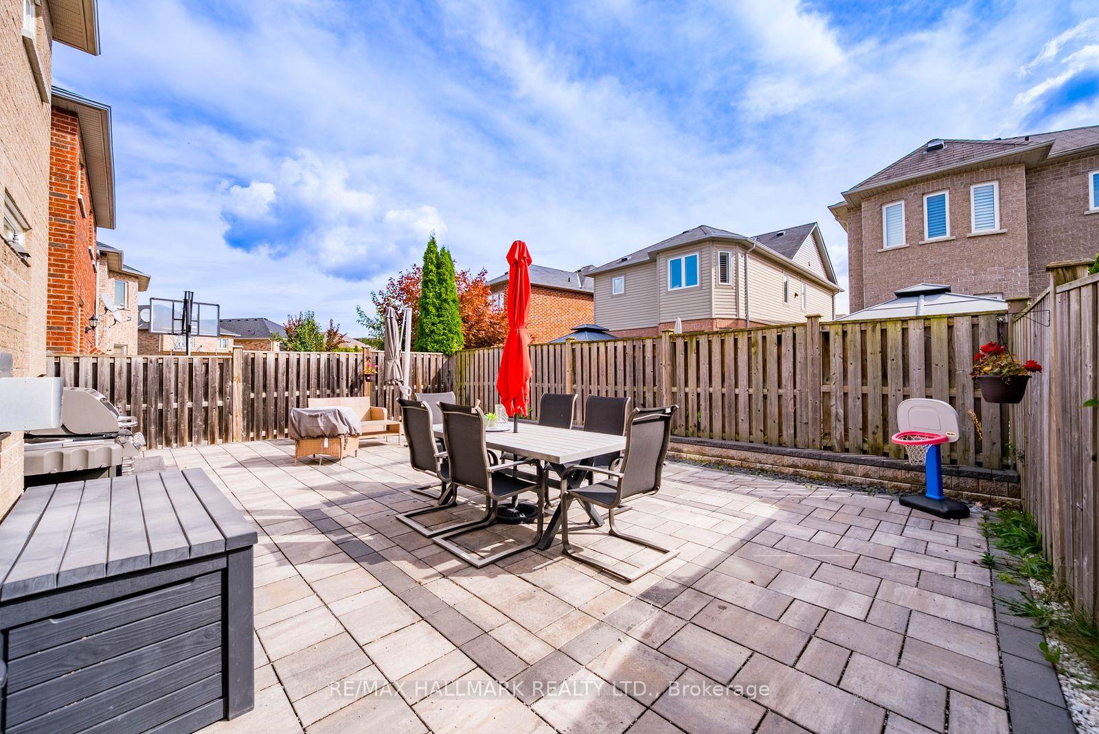 Photo 39 of 125 Cabin Trail, Whitchurch-Stouffville, Rural Whitchurch-Stouffville — HOMEH