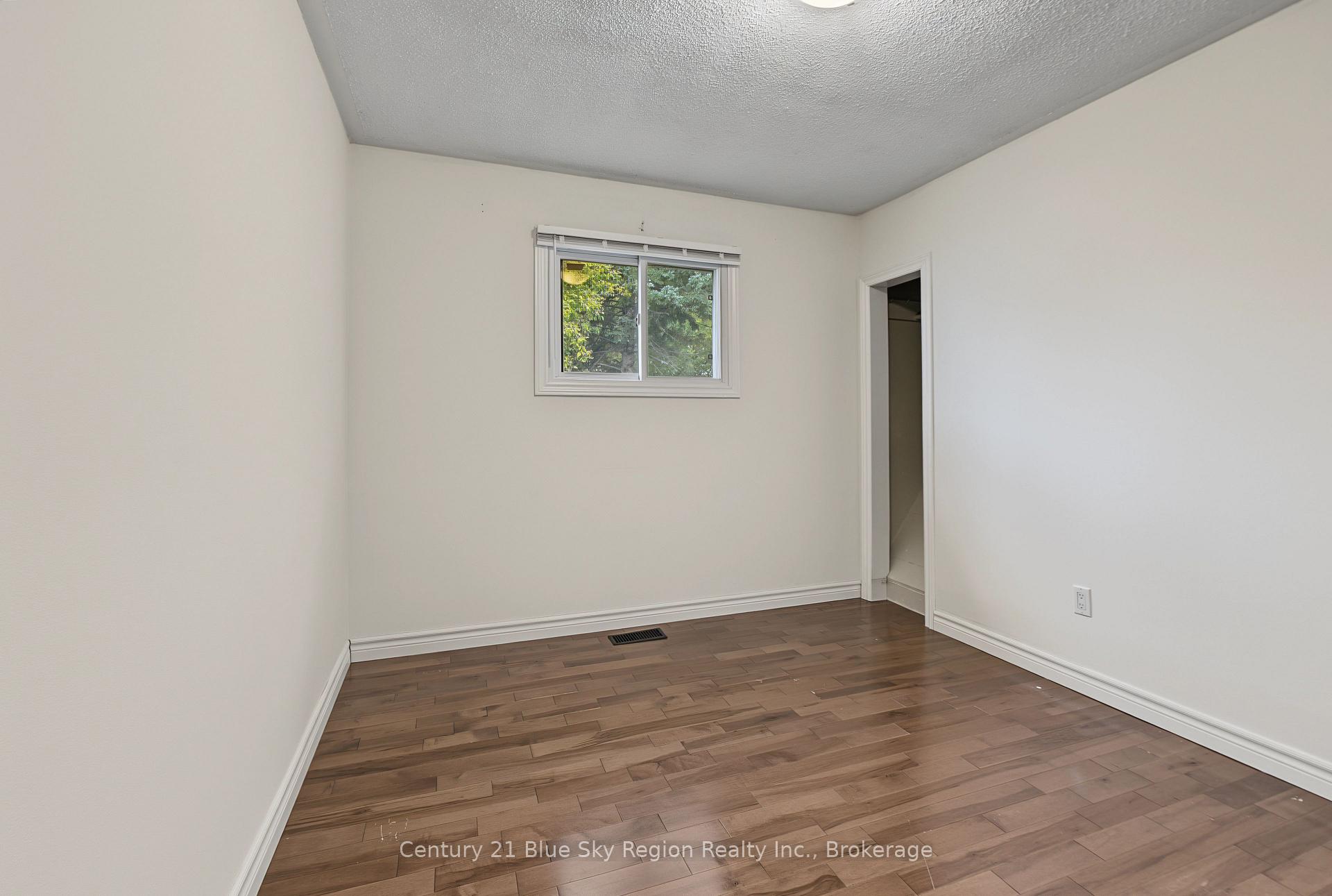 Photo 11 of 22 Corbett Street, North Bay, Ferris — HOMEH