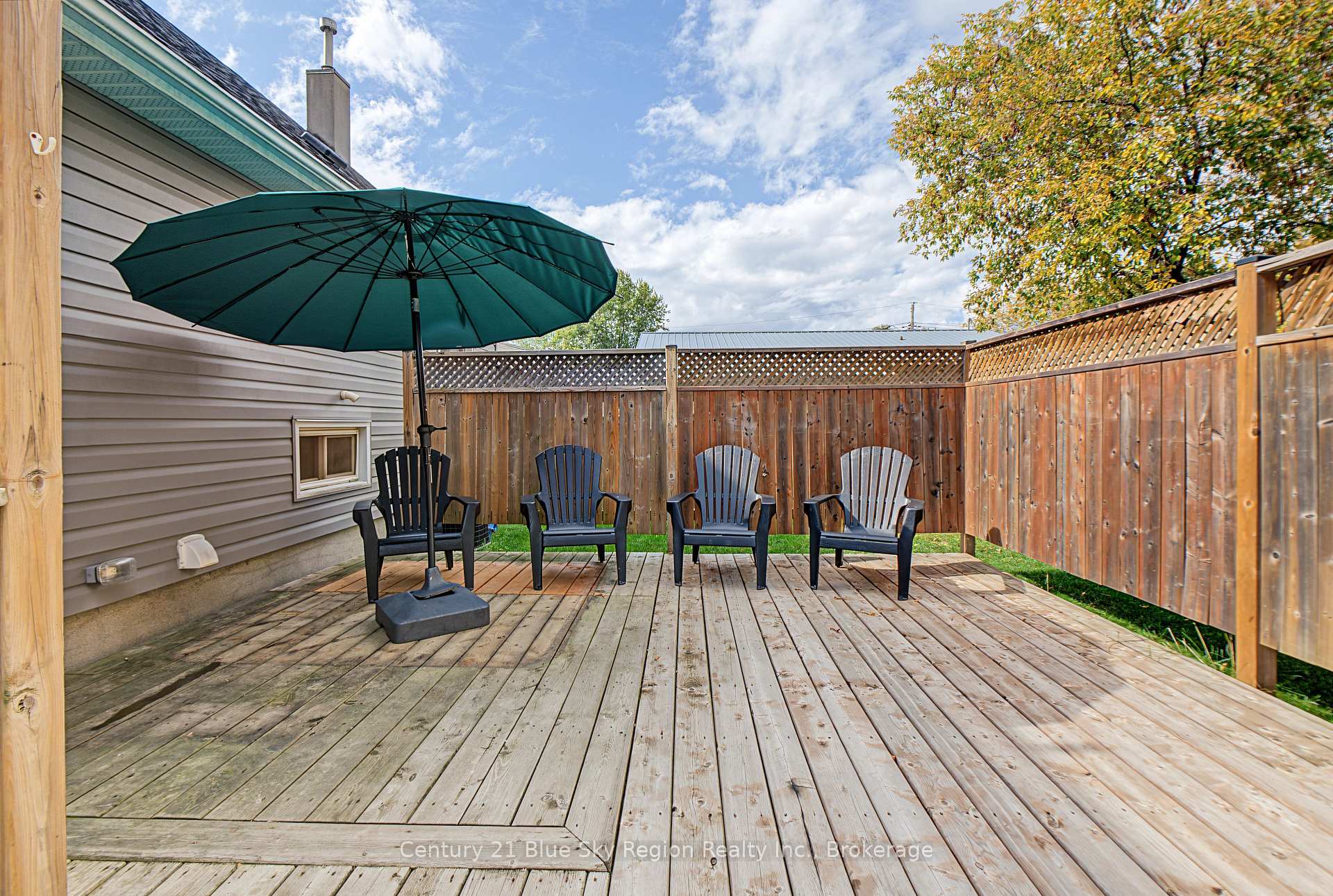 Photo 20 of 22 Corbett Street, North Bay, Ferris — HOMEH