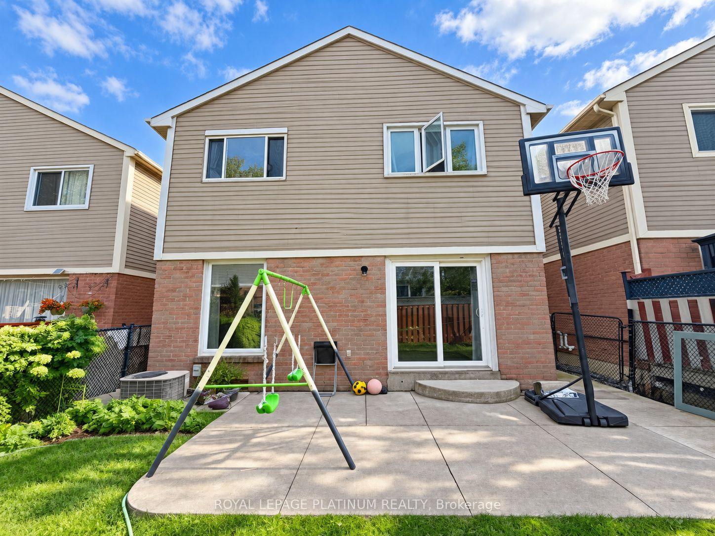 Photo 36 of 16 Joshua Court, Brampton, Northgate — HOMEH