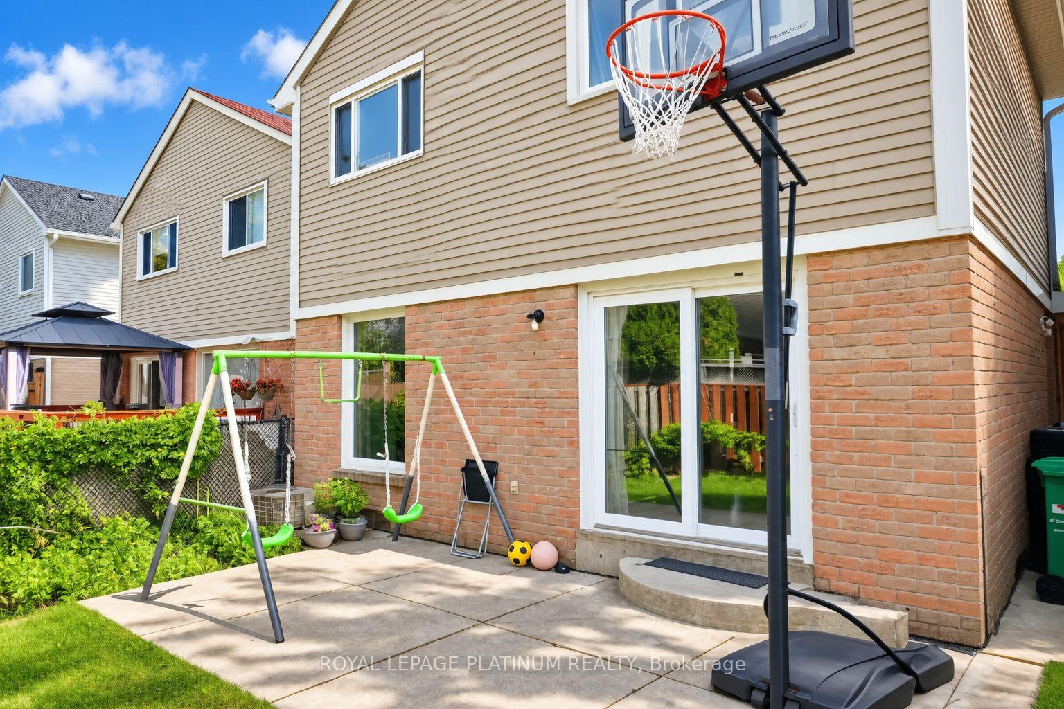 Photo 37 of 16 Joshua Court, Brampton, Northgate — HOMEH