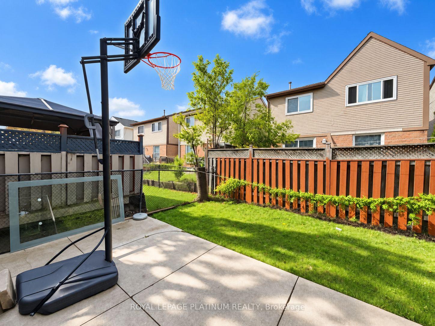 Photo 38 of 16 Joshua Court, Brampton, Northgate — HOMEH