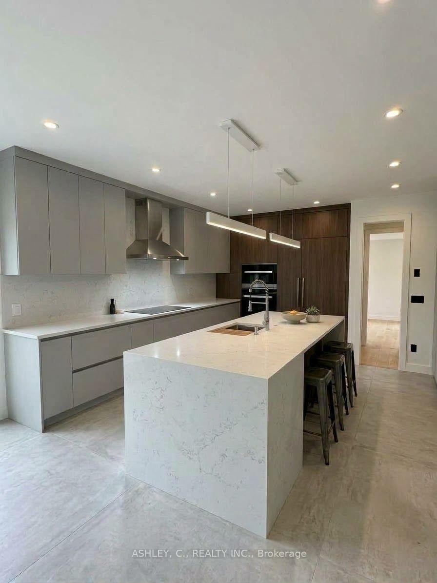 Photo 17 of 2574 Sharon Crescent, Mississauga, Erindale — HOMEH