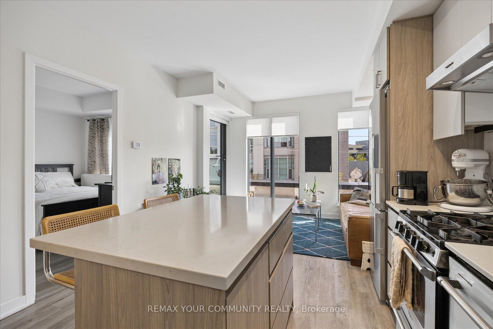 Photo 7 of 430 Roncesvalles Avenue, Toronto, Roncesvalles — HOMEH